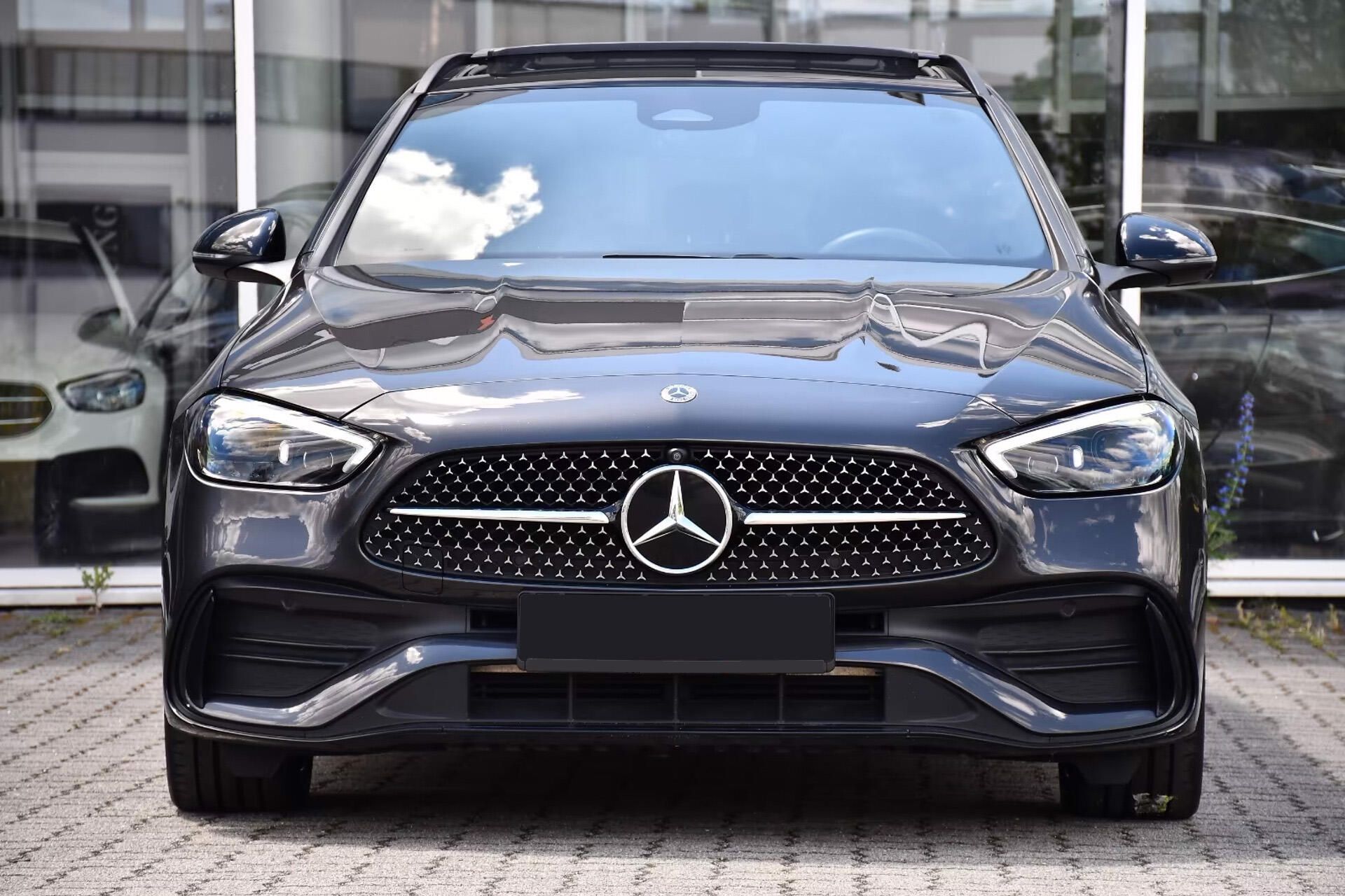 Mercedes-Benz Třídy C, 300e AMG Pano HuD 360 Burm DIG - fotka 2