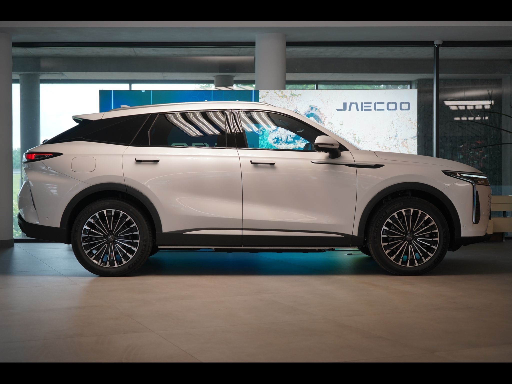 Omoda 9, 1.5 T-GDI 3DHT AWD PREMIUM - fotka 5