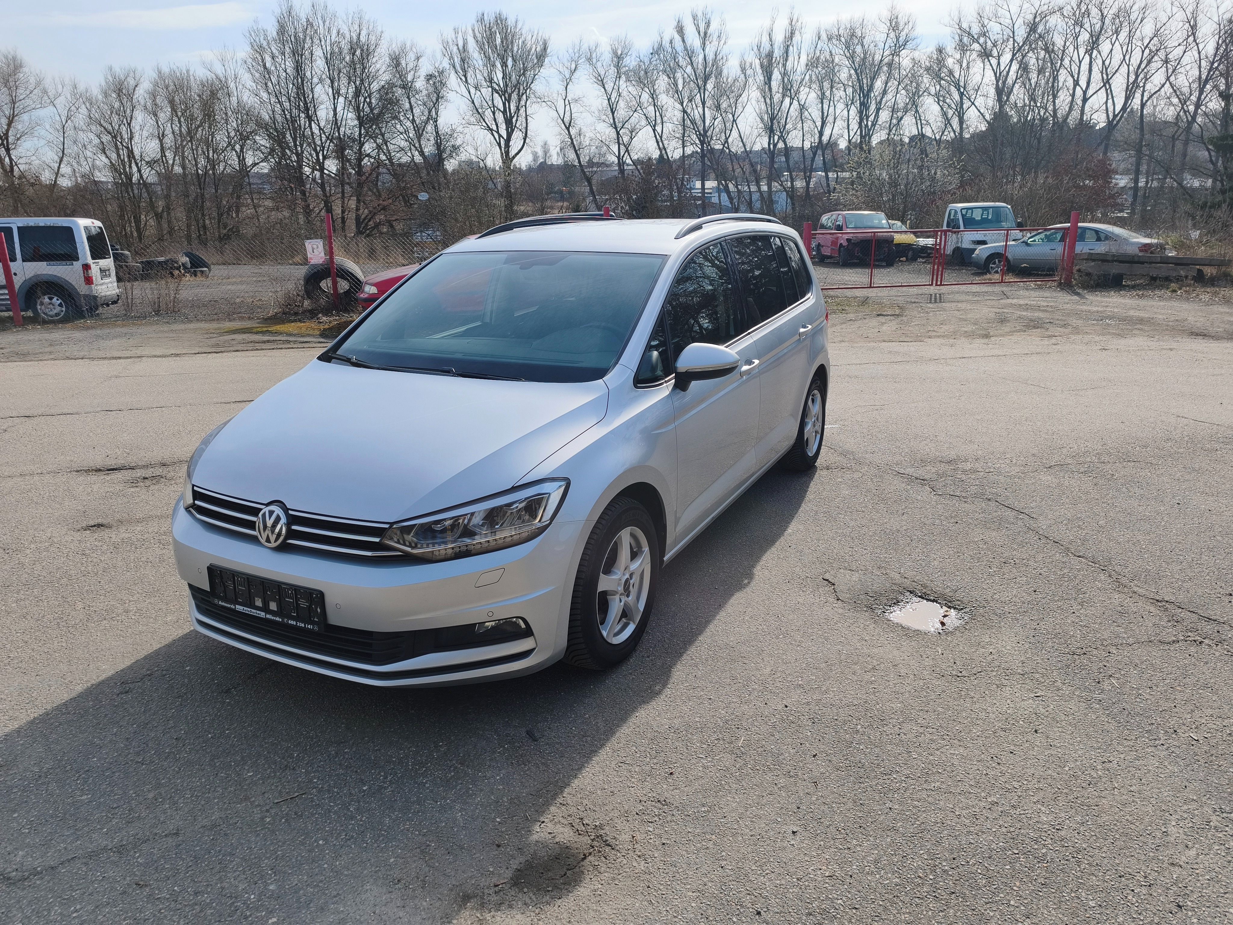 Volkswagen Touran, 2.0TDI 110kw Webasto  DPH