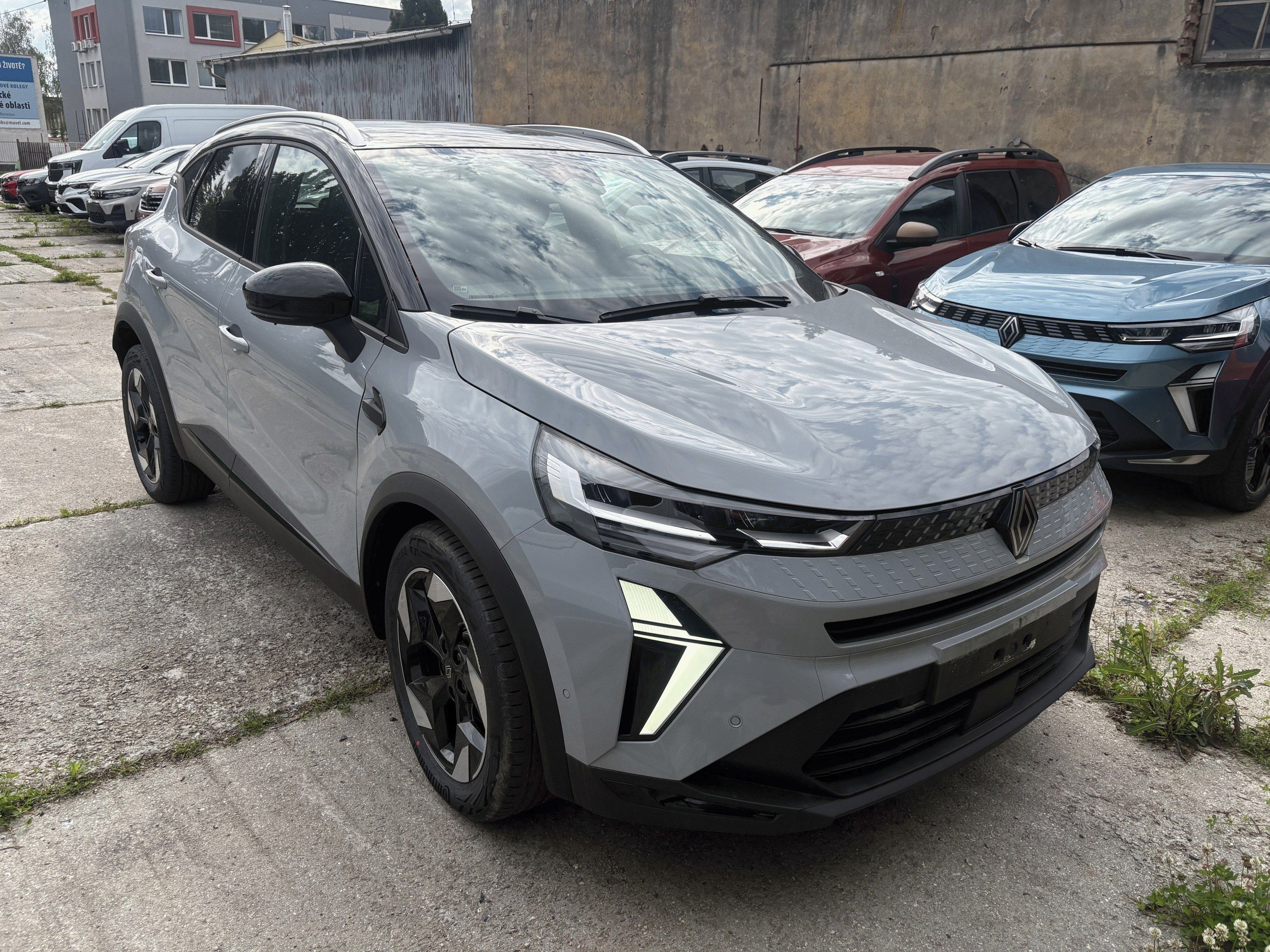 Renault Captur, Techno mildhybrid 140 EDC - fotka 2
