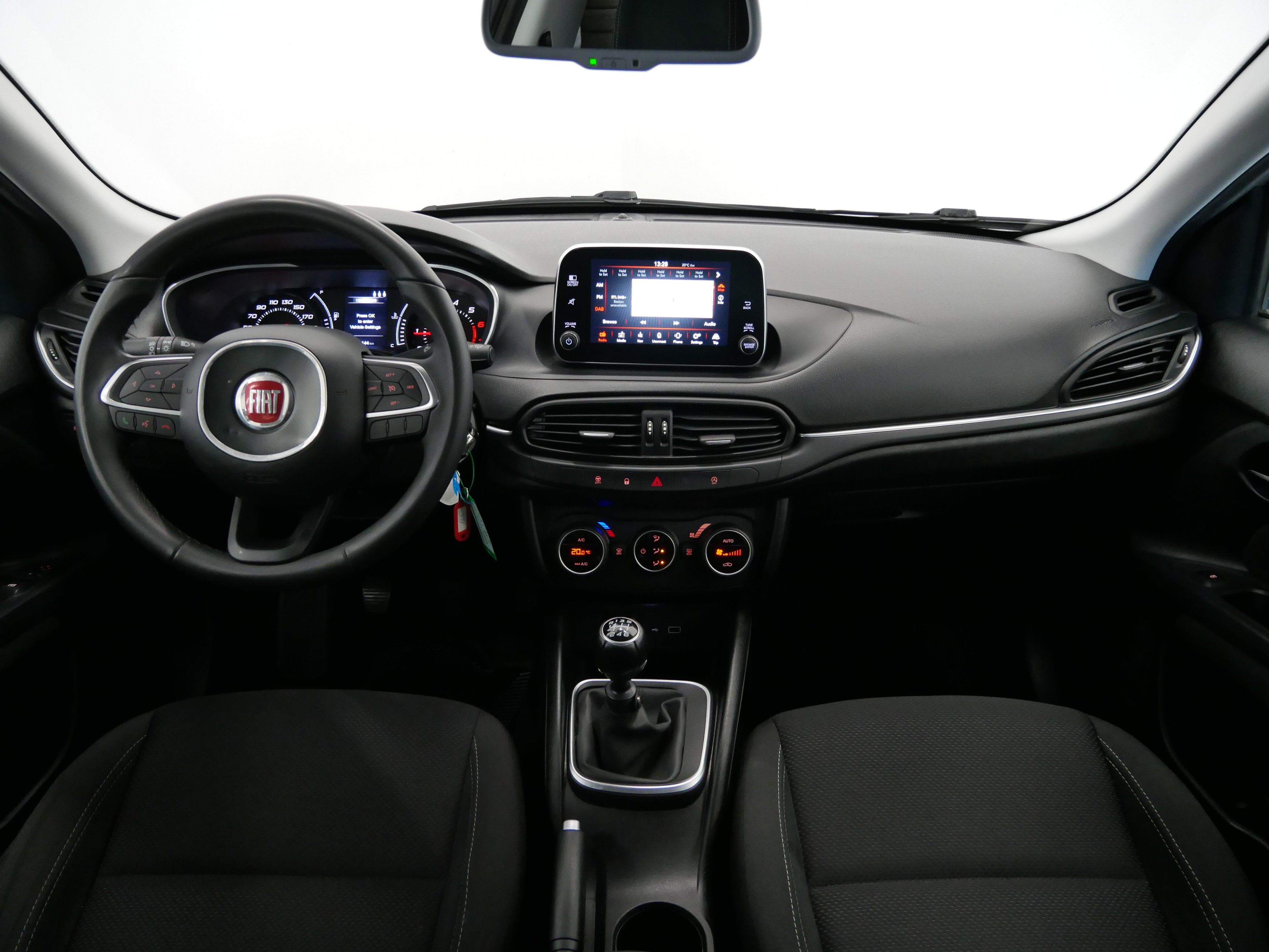 Fiat Tipo, 1.4 Turbo 88 kW Lounge - fotka 5