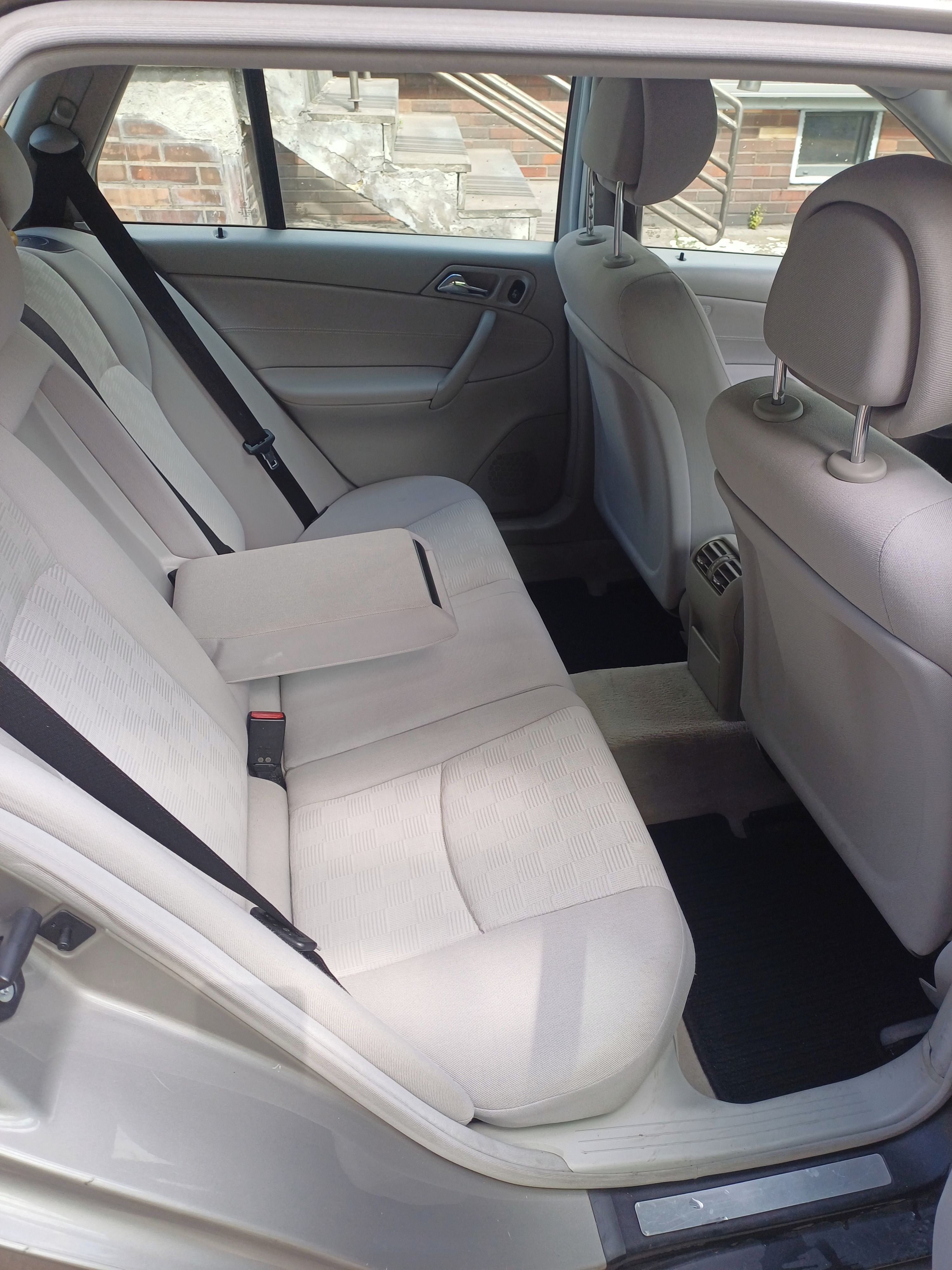 Mercedes-Benz Třídy C, MB W203 CDi - Servisováno - fotka 5