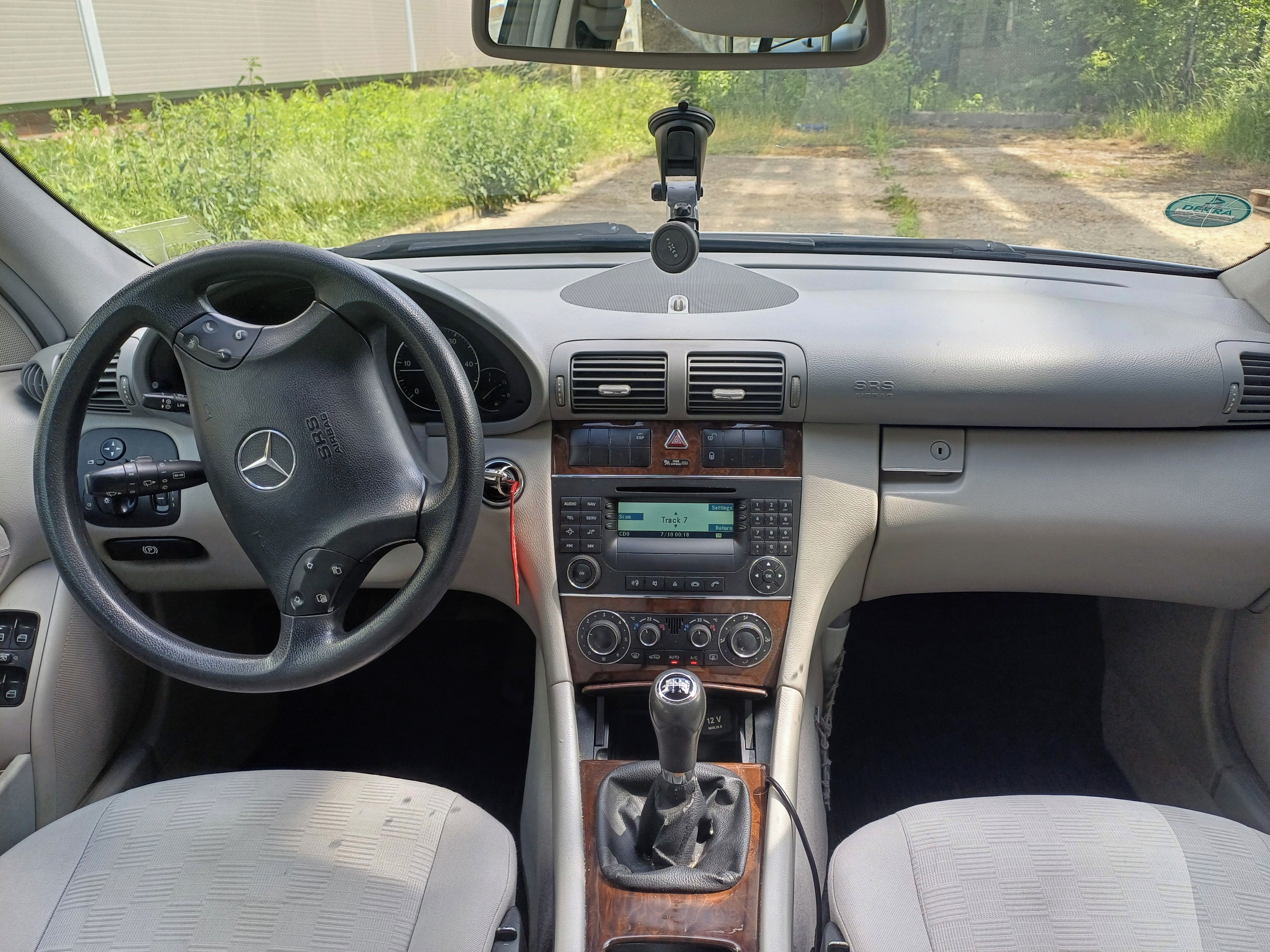 Mercedes-Benz Třídy C, MB W203 CDi - Servisováno - fotka 3