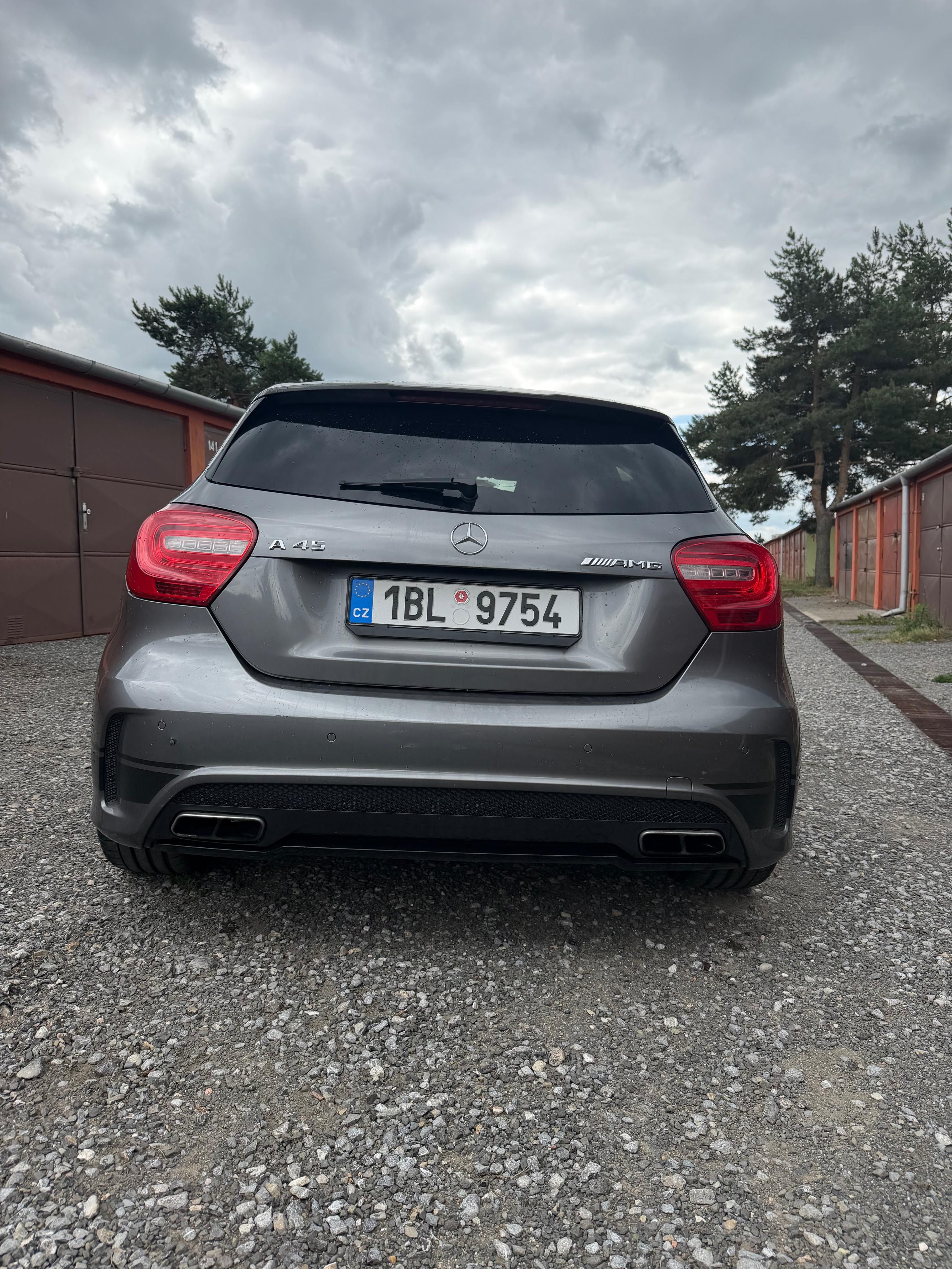 Mercedes-Benz Třídy A, Mercedes A45 AMG - fotka 5