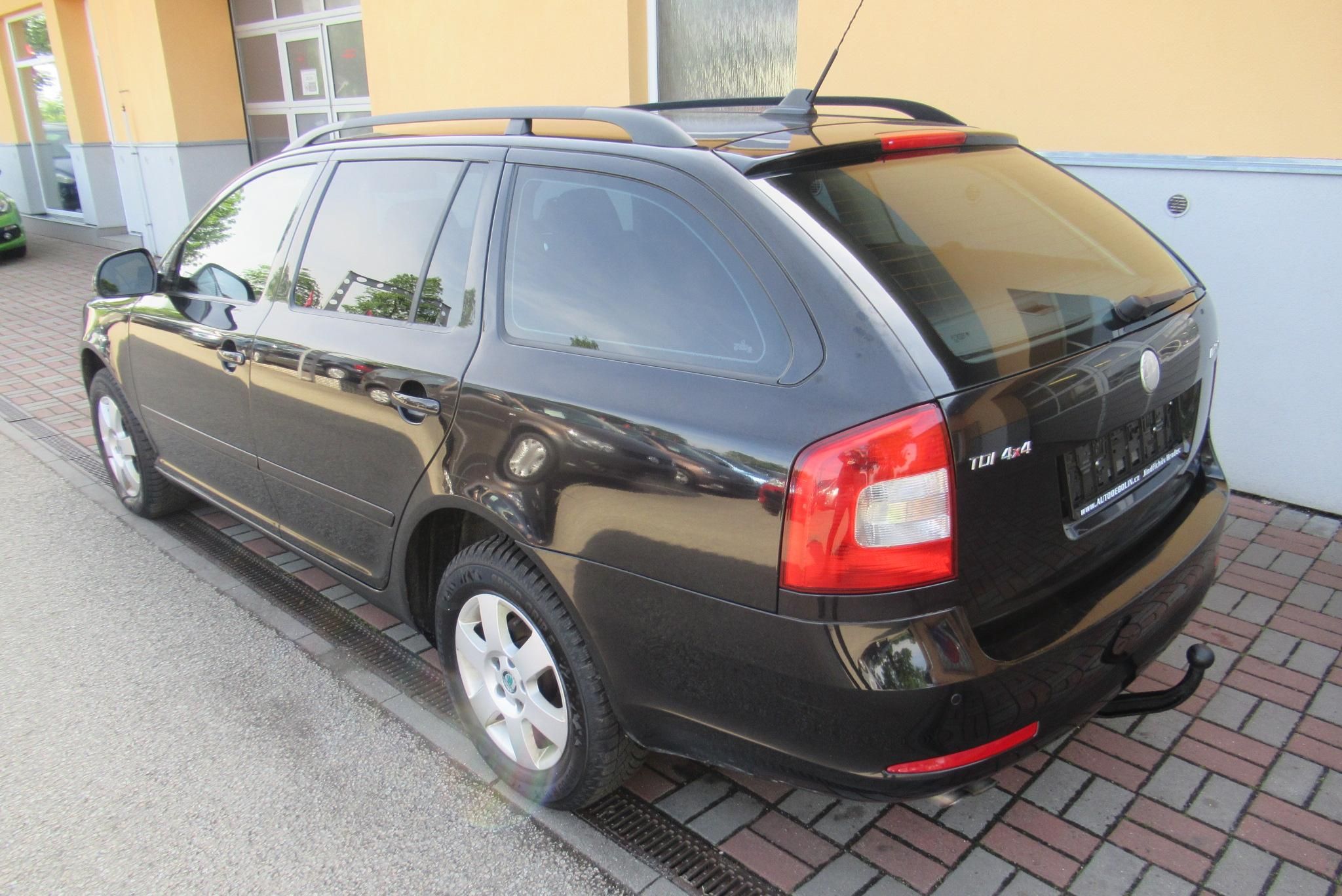 Škoda Octavia, 1.9 TDi 4x4  AUT. KLIMA TAŽNÉ - fotka 4