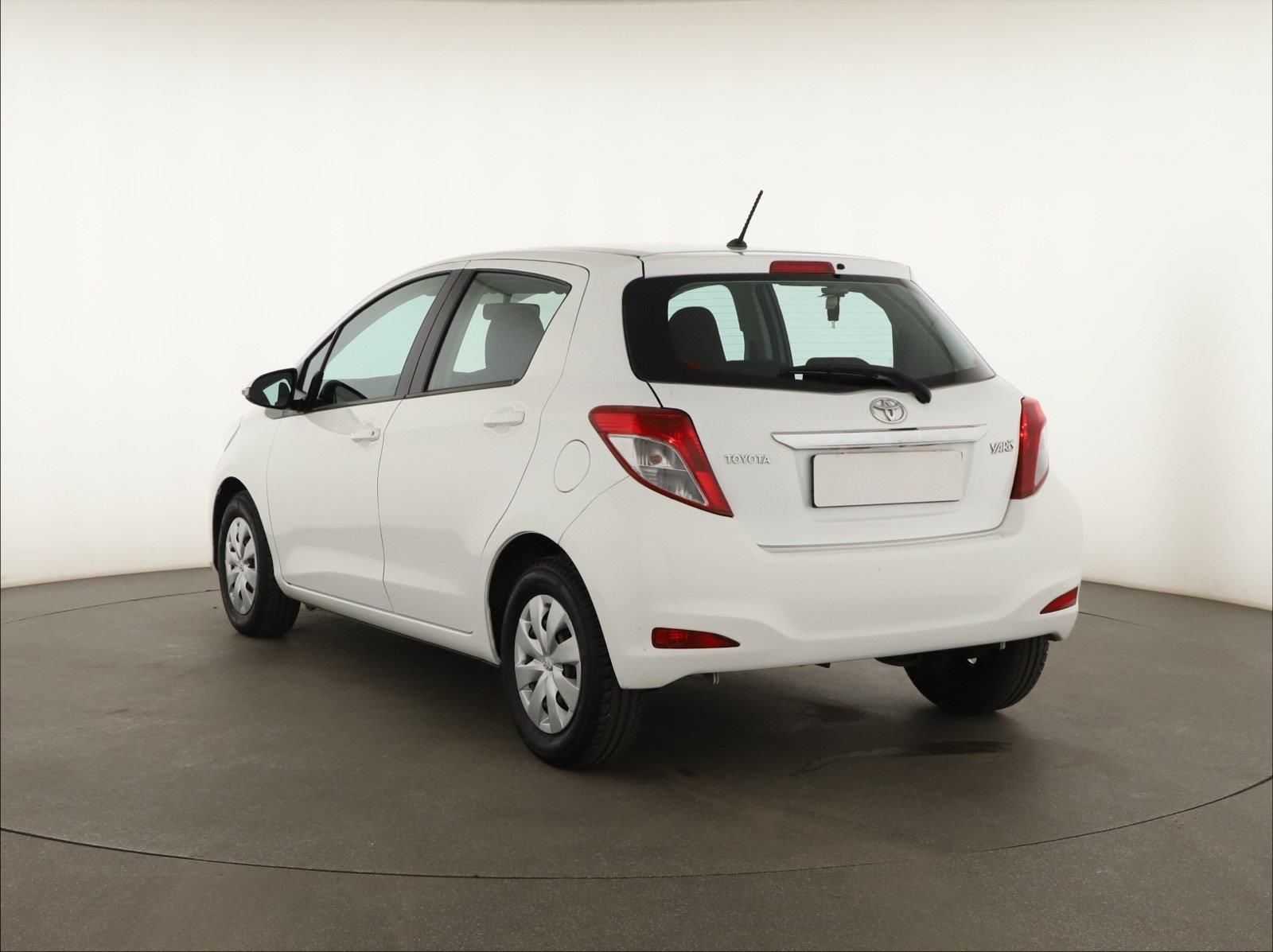 Toyota Yaris, 1.33 Dual VVT-i, Klima - fotka 4