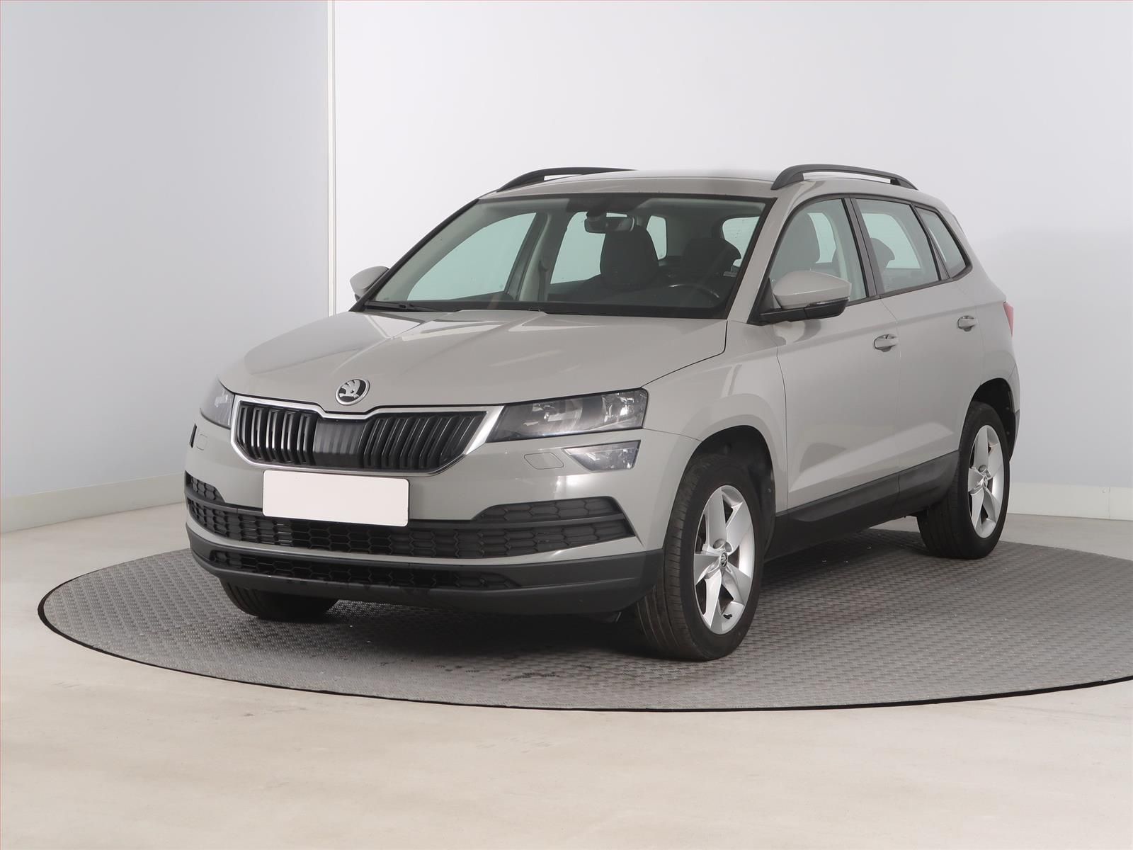 Škoda Karoq, 1.6 TDI, Ambition, ČR,1.maj - fotka 2