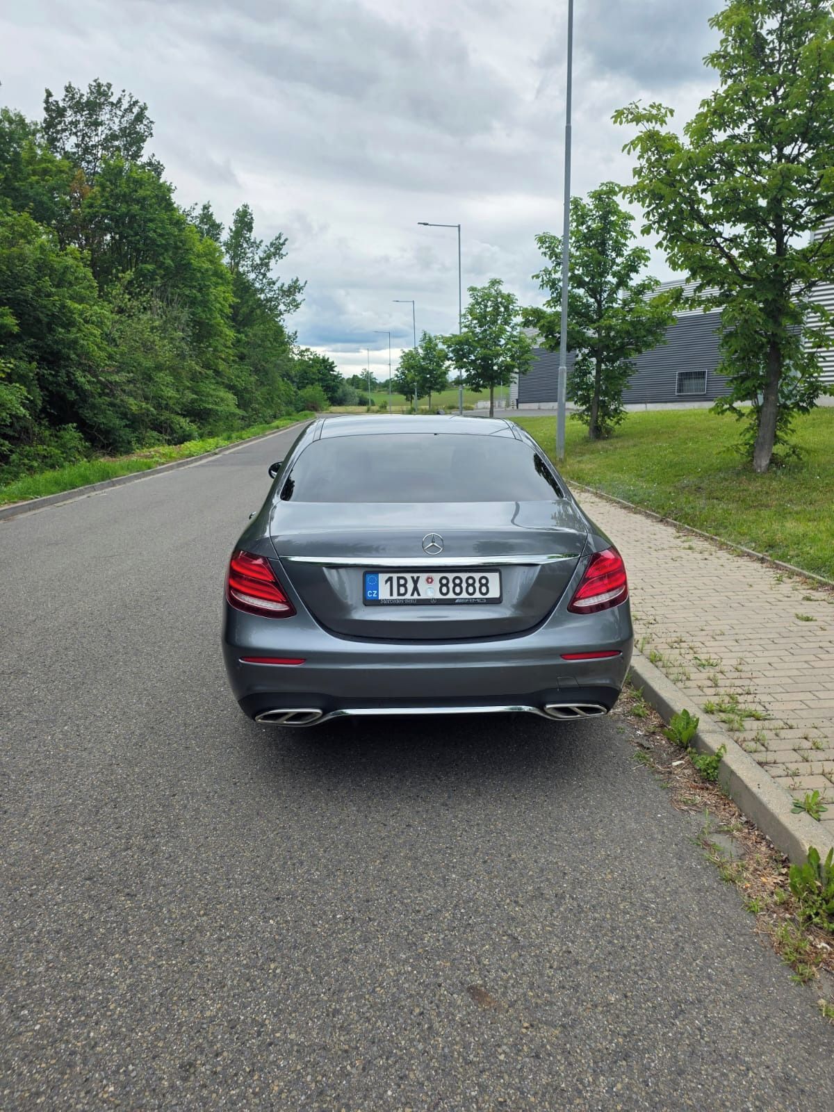 Mercedes-Benz Třídy E, 220D 4Matic, AMG,HUD, servis - fotka 4