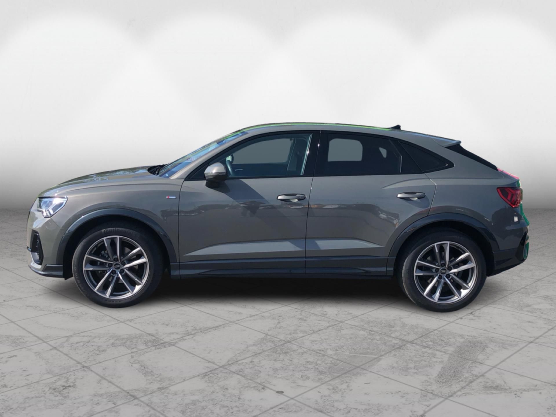 Audi Q3, S-line 35 TFSI S-Tronic 7st. - fotka 3