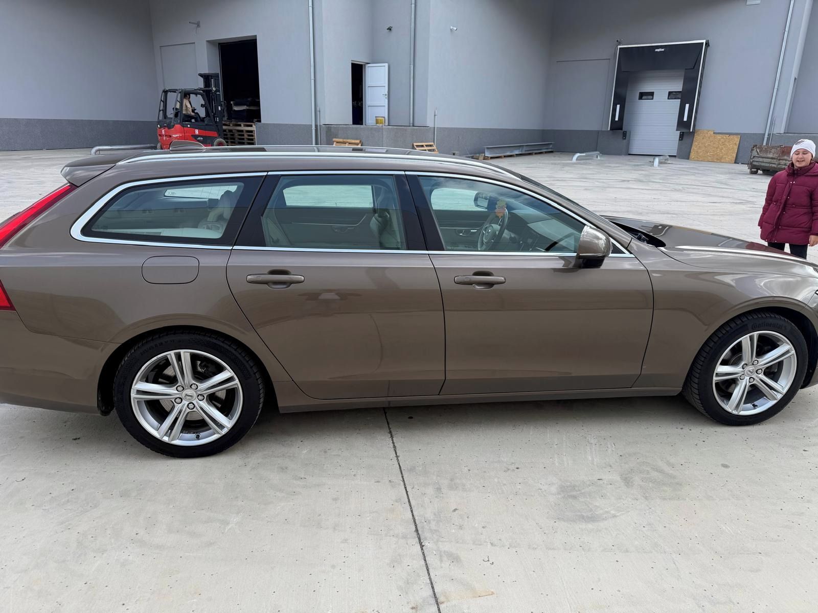 Volvo V90, Volvo V90, 187 kw - fotka 6