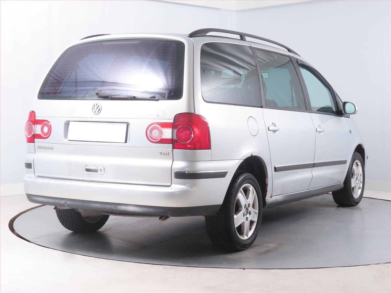 Volkswagen Sharan, 1.9 TDI , 7 míst - fotka 5