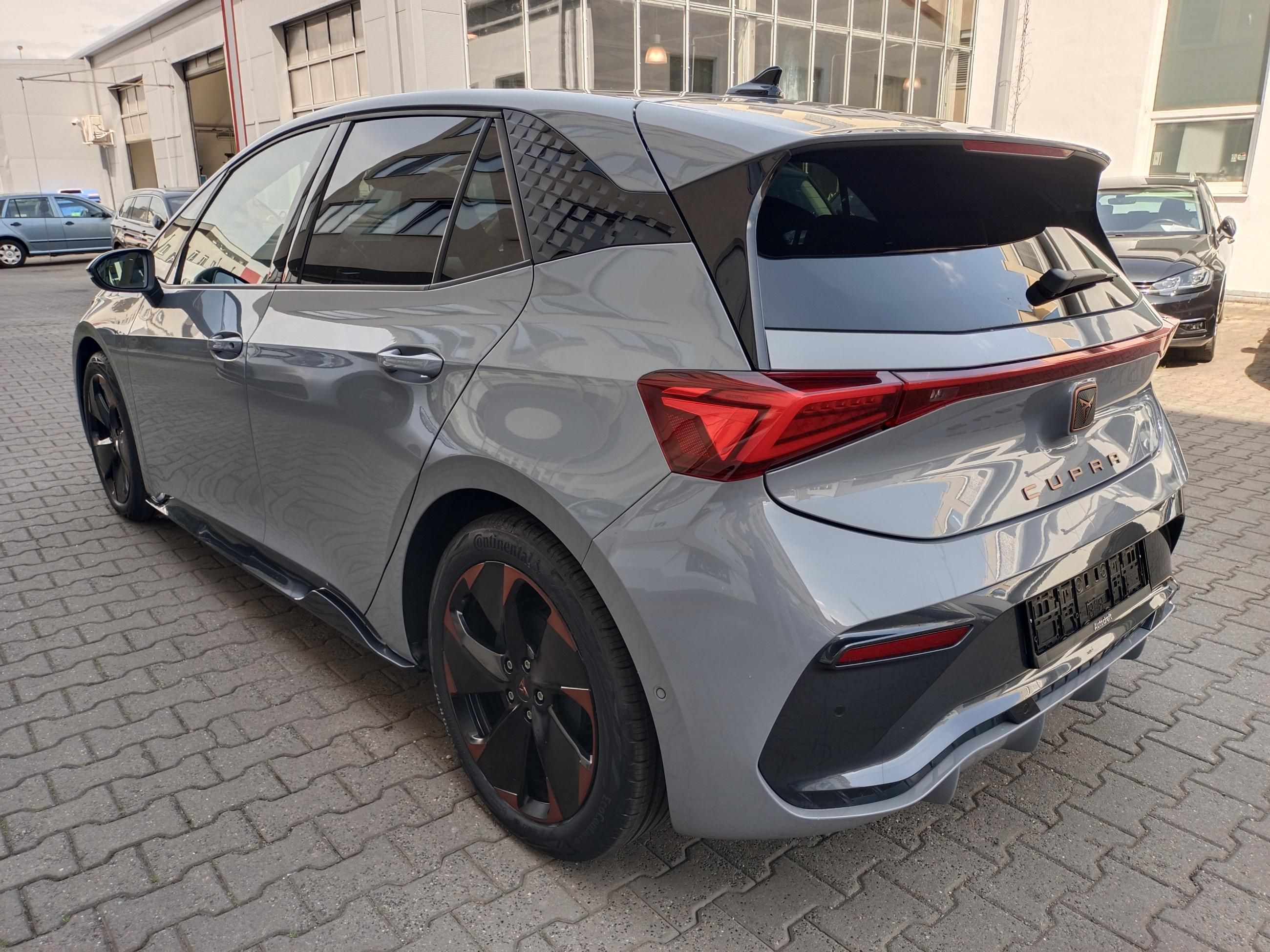 Cupra Born, Born electric 150kW / ALU 19'' - fotka 5