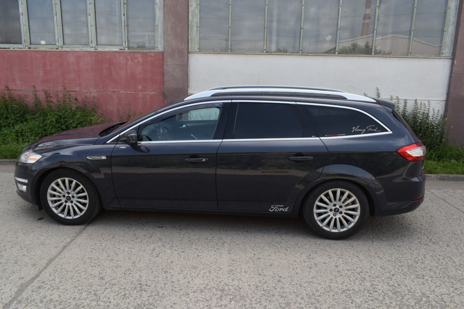 Ford Mondeo, TITANIUM - fotka 2