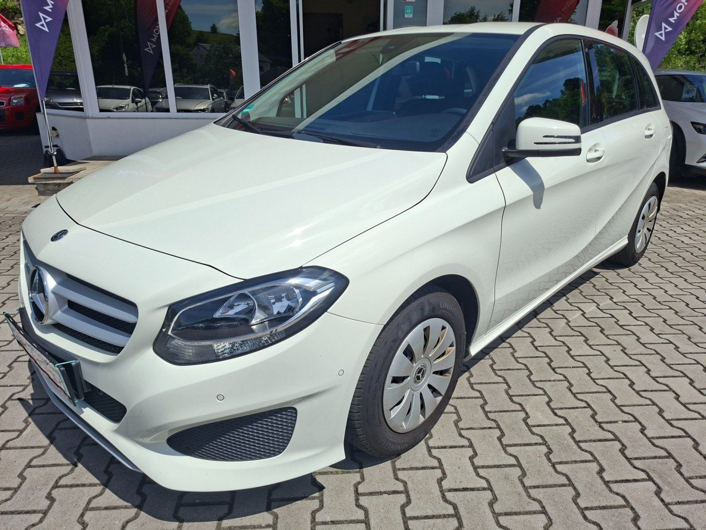 Mercedes-Benz Třídy B, B 180D 80kW -S.KNIHA-SENZORY - fotka 4