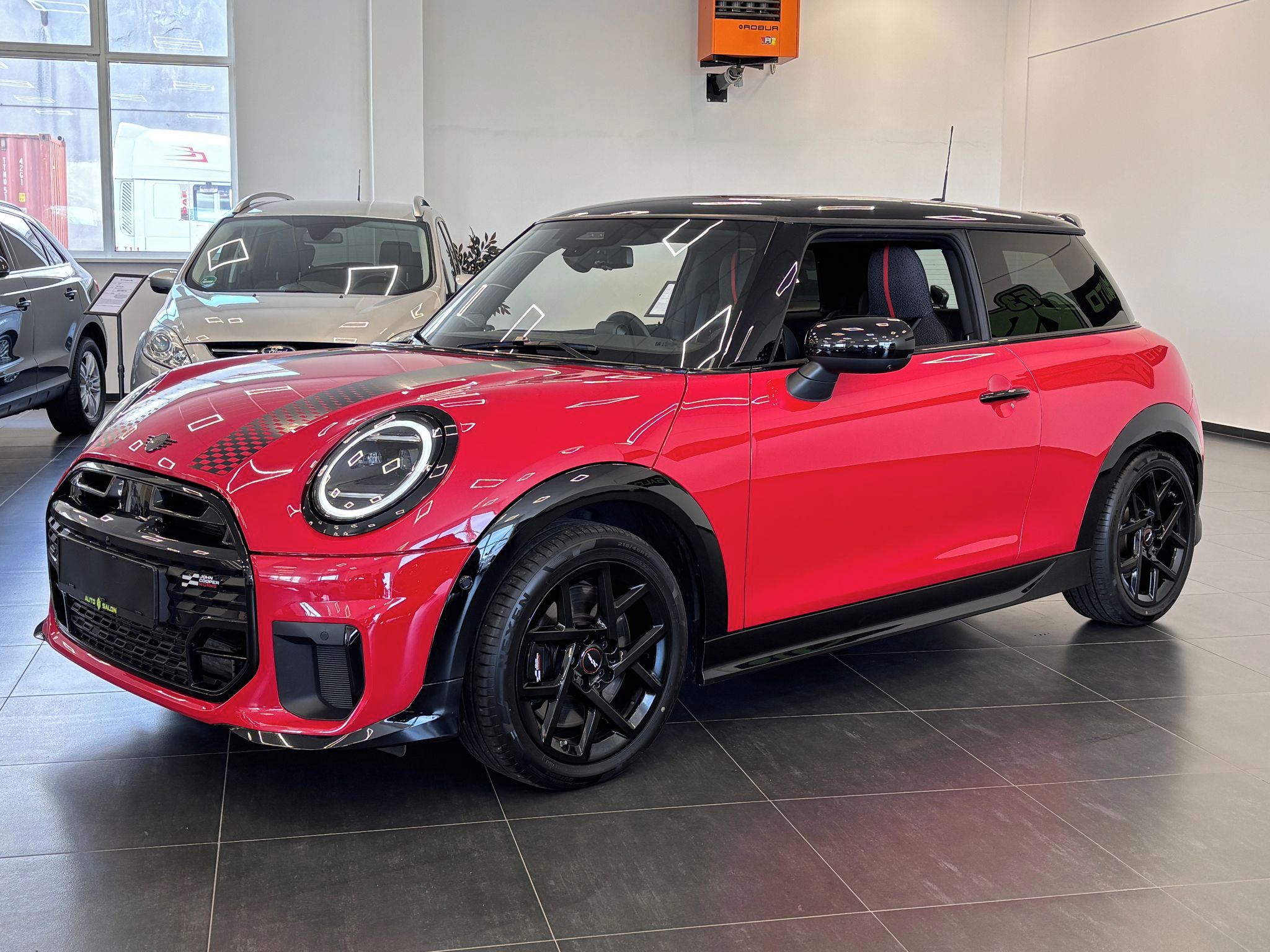 Mini Cooper, JCW Chilli red, Panorama Sport - fotka 3