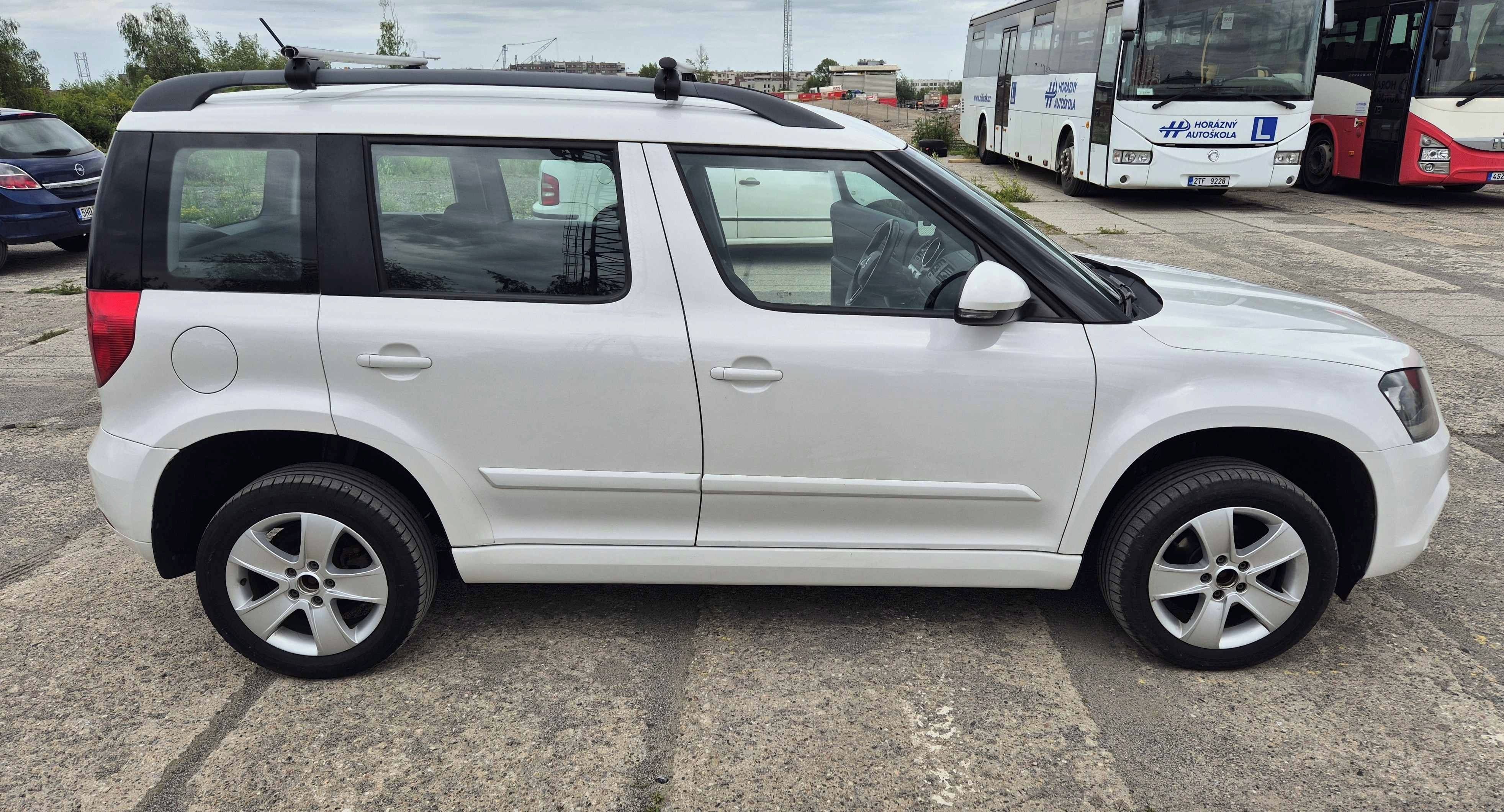 Škoda Yeti, 2.0 TDI, 4x4, Facelift - fotka 4