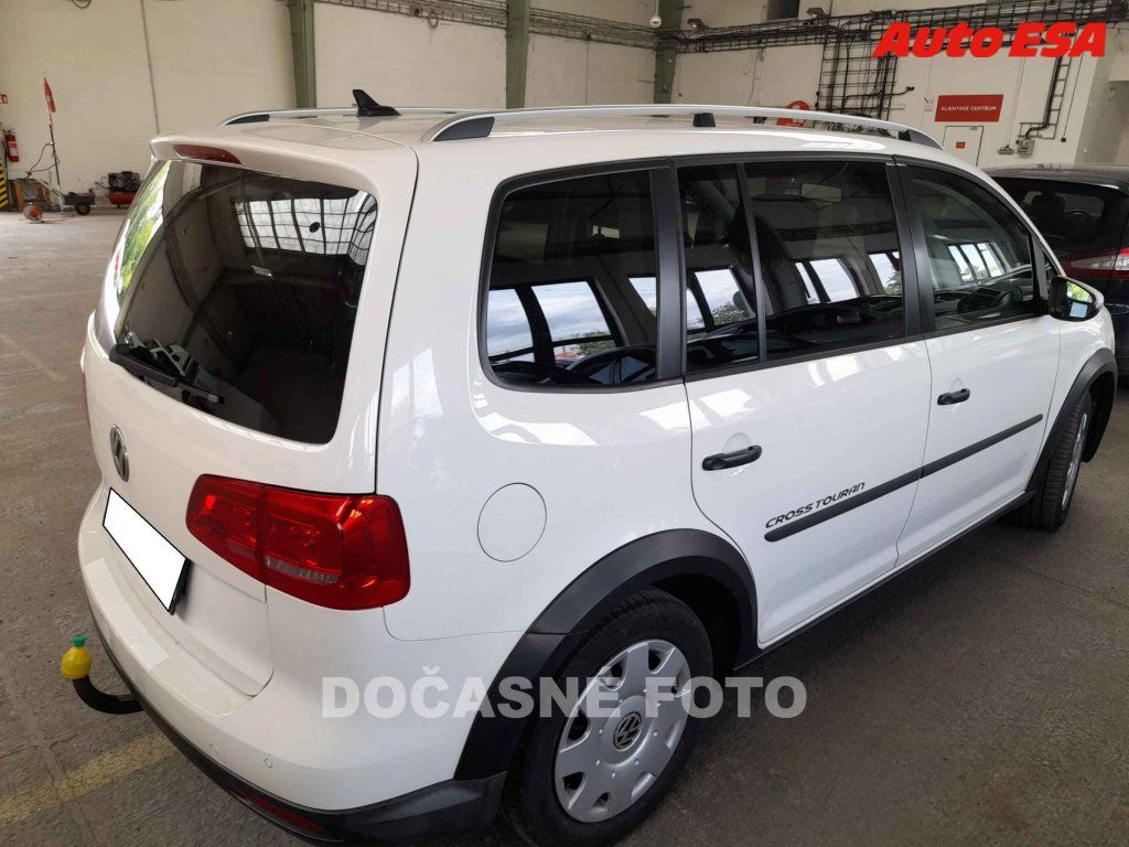 Volkswagen Touran, 2.0 tdi - fotka 2