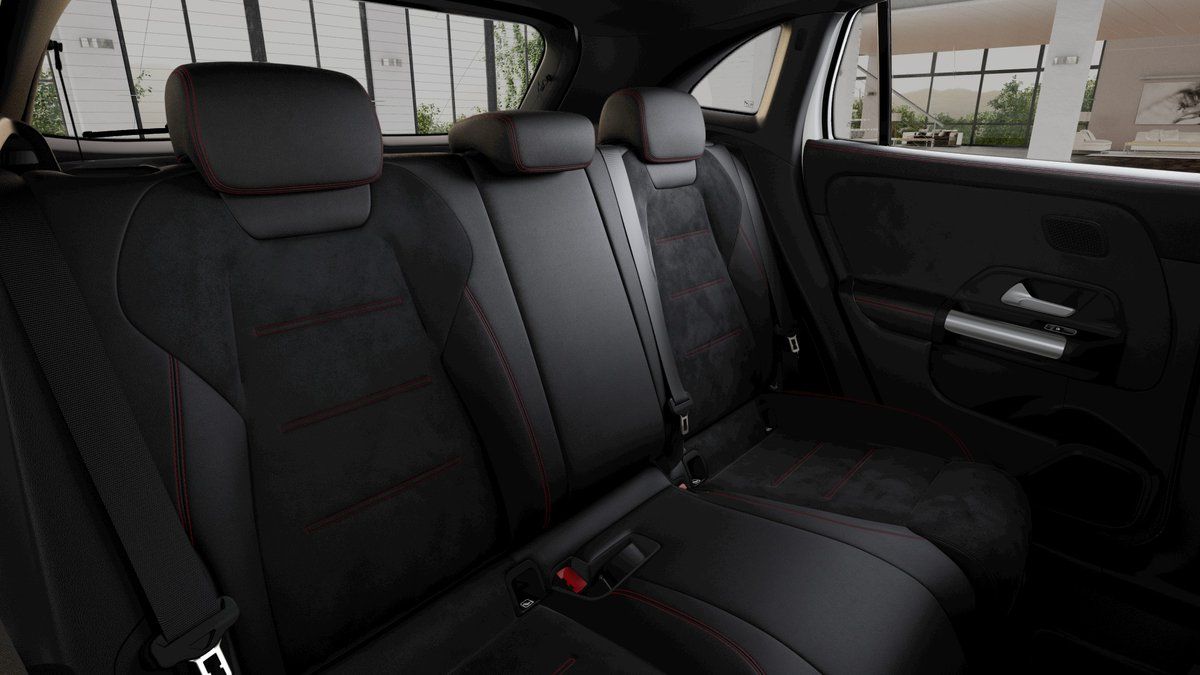 Mercedes-Benz GLA, 220 4MATIC - fotka 3
