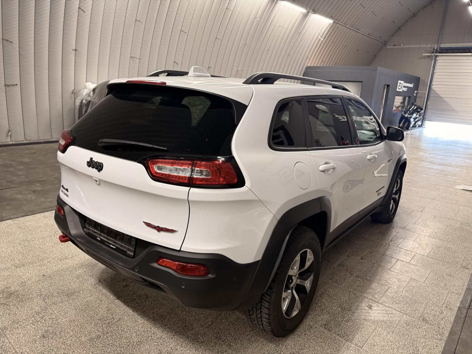 Jeep Cherokee, 3.2 V6 Trailhawk 4WD,1941!! - fotka 6