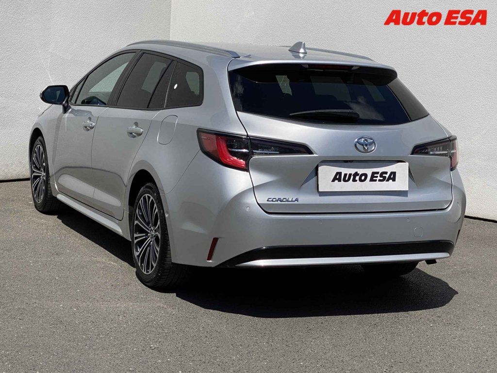 Toyota Corolla, 1.2 T,ČR,Comfort,kamera - fotka 6