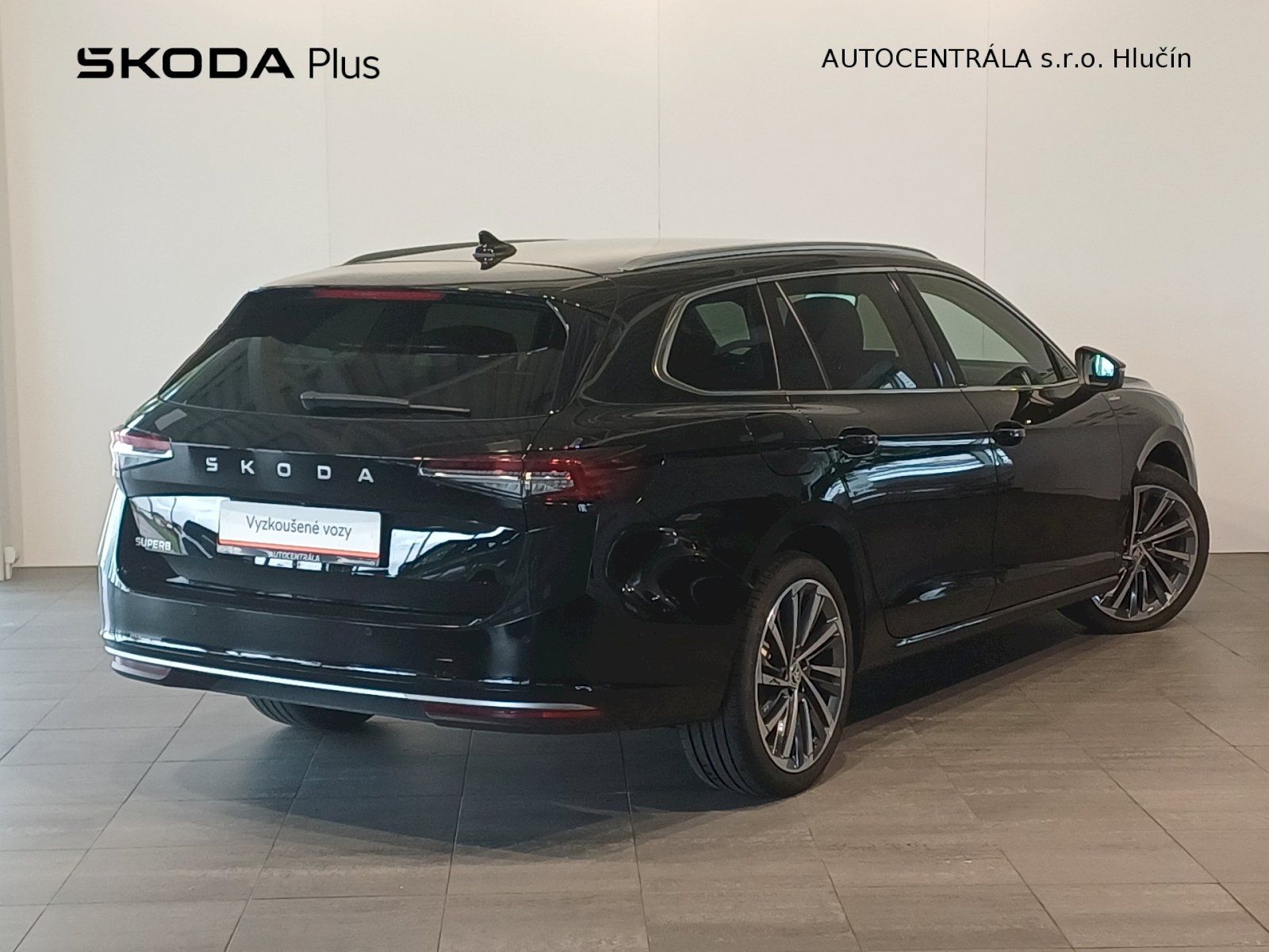 Škoda Superb, Combi L&K DSG TDI 2.0 / 110 kW - fotka 2