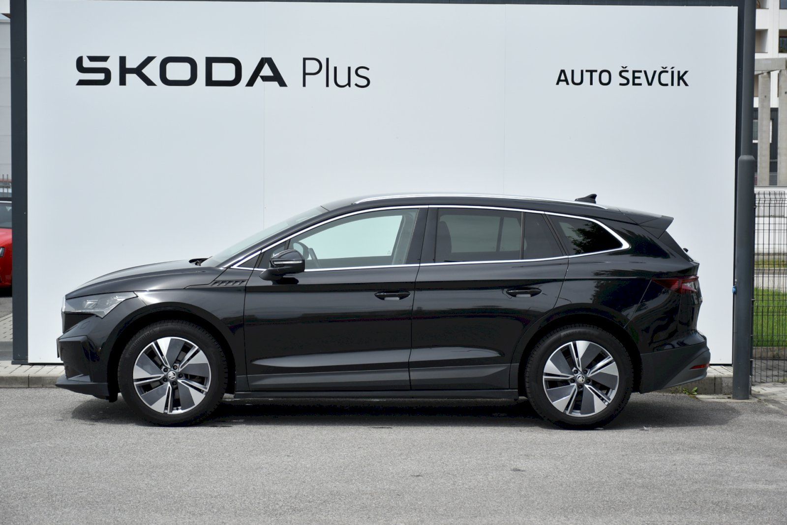 Škoda Enyaq iV, 80 150 kW Desing paket Suite - fotka 3