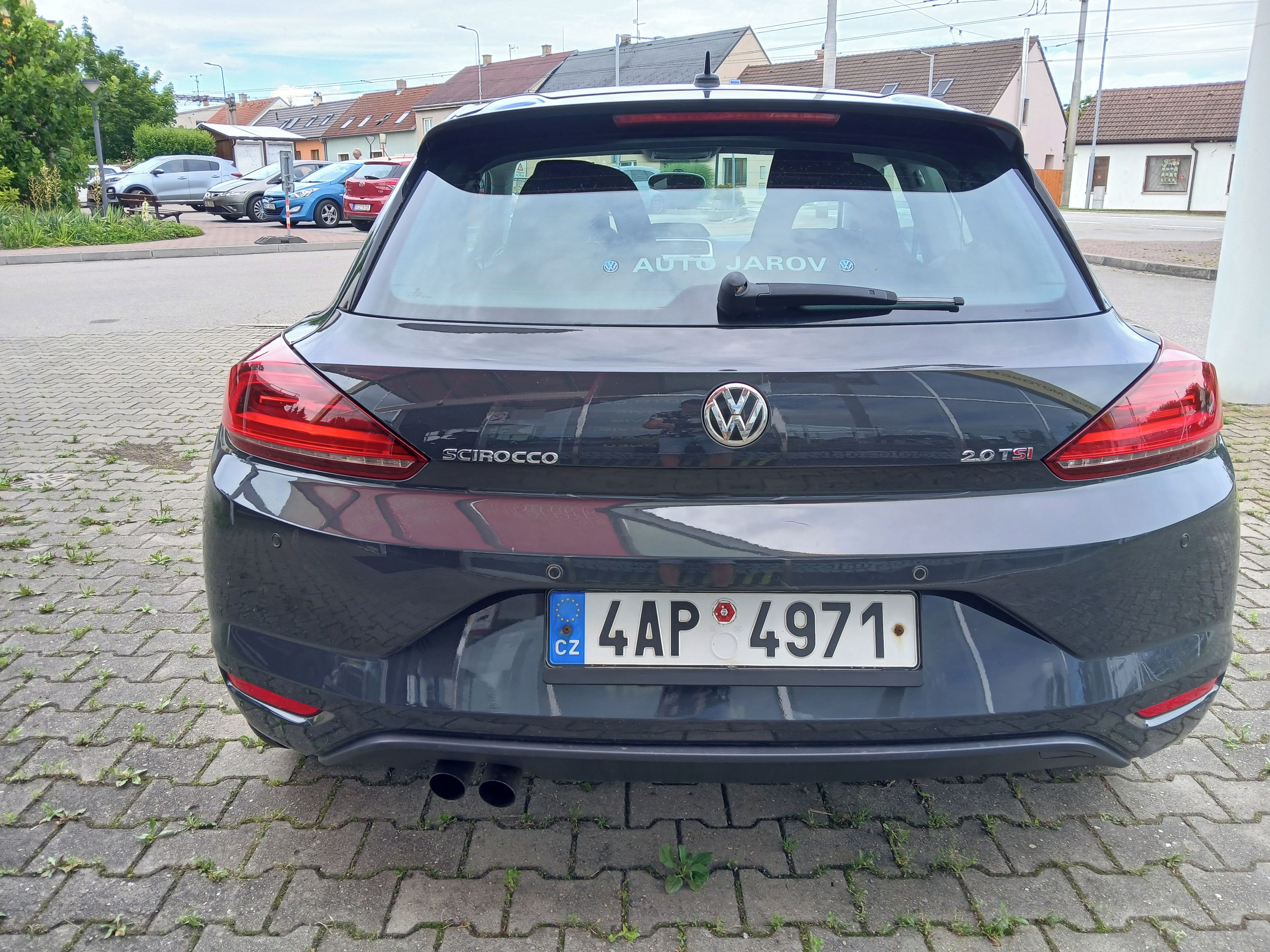 Volkswagen Scirocco, 2.0TSI, 132kW, manuál, 1.maj. - fotka 4