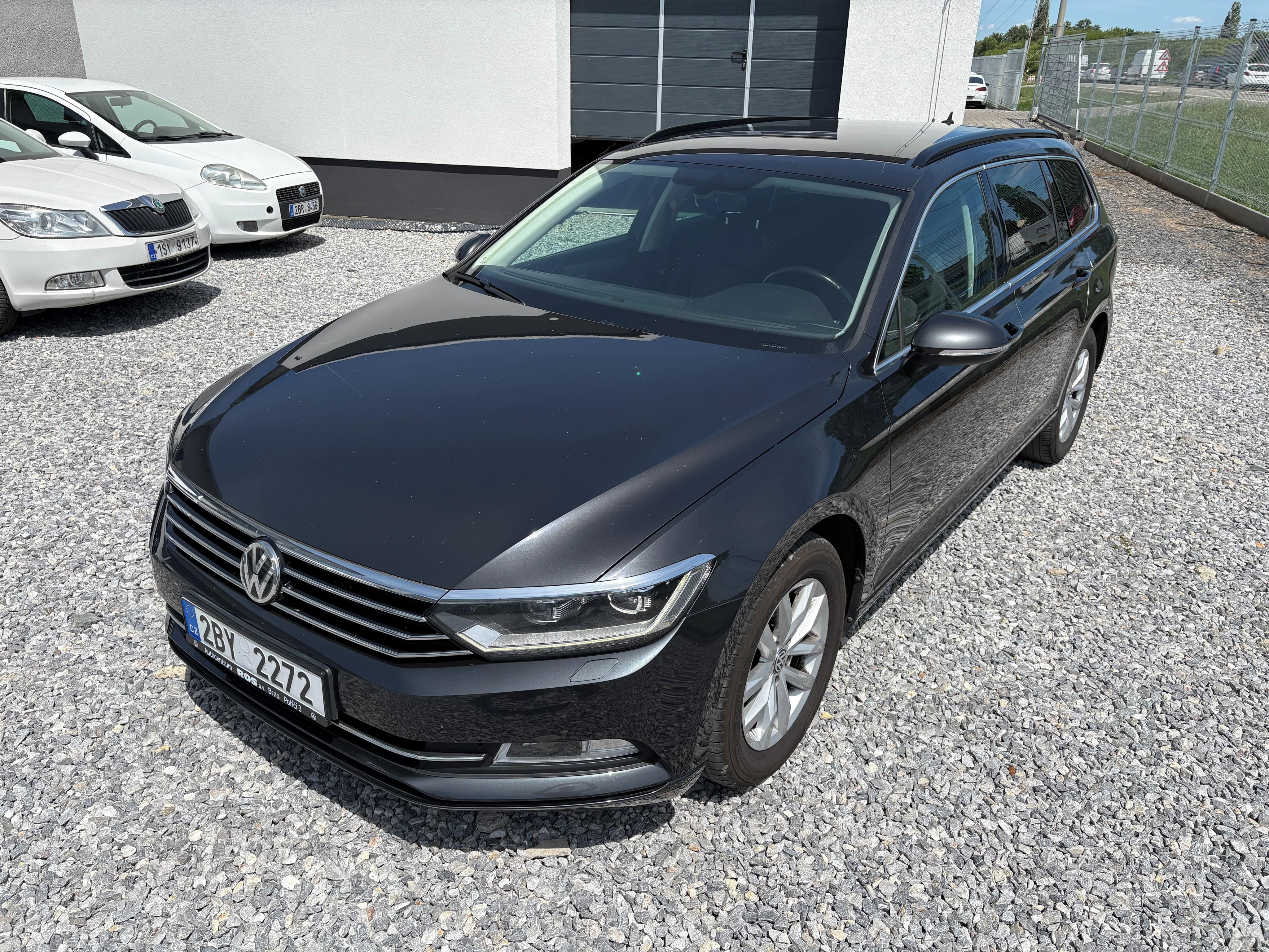 Volkswagen Passat, full led, nové rozvody, DPH - fotka 3