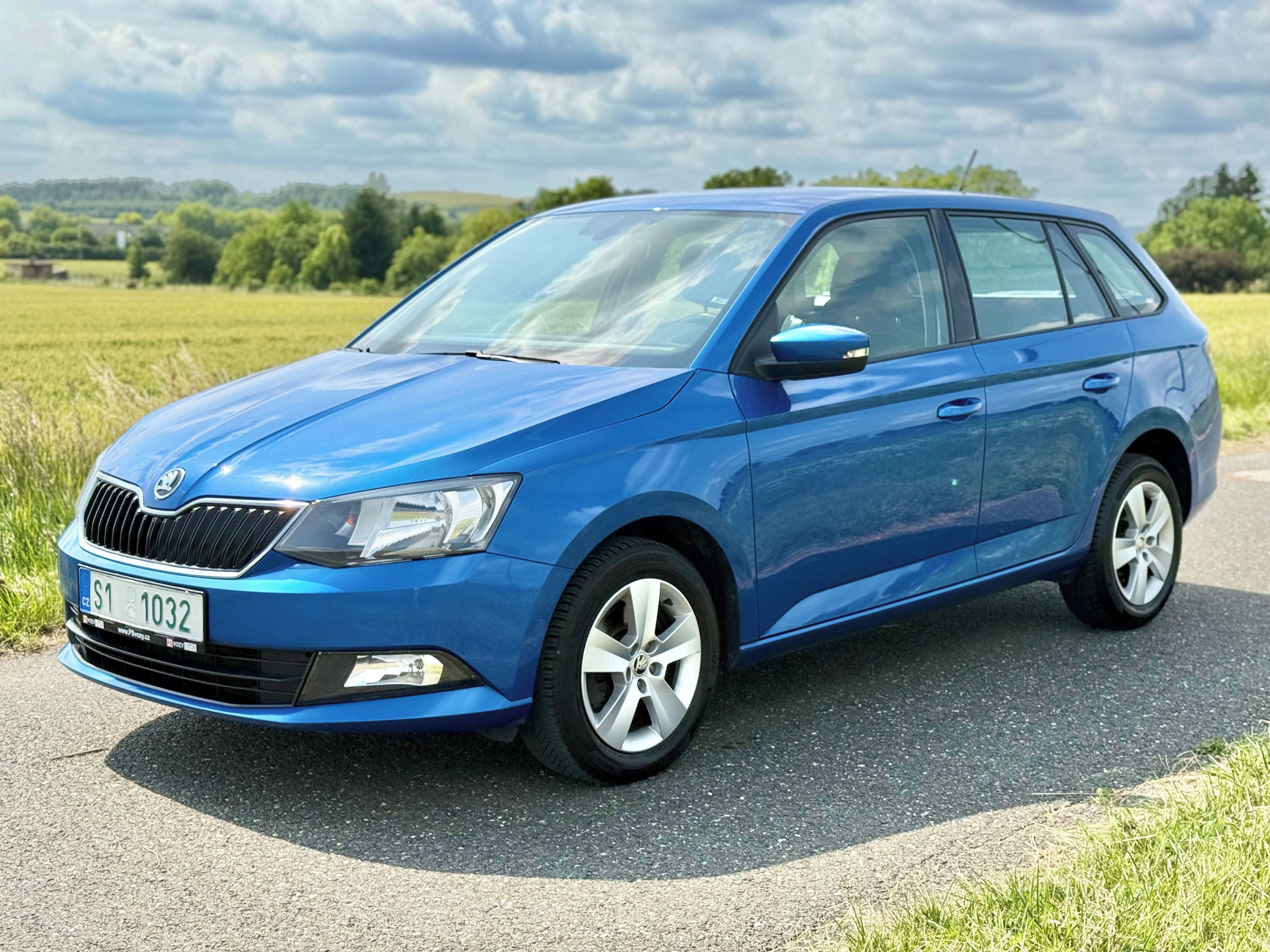 Škoda Fabia, historie Škoda, pěkná výbava - fotka 5