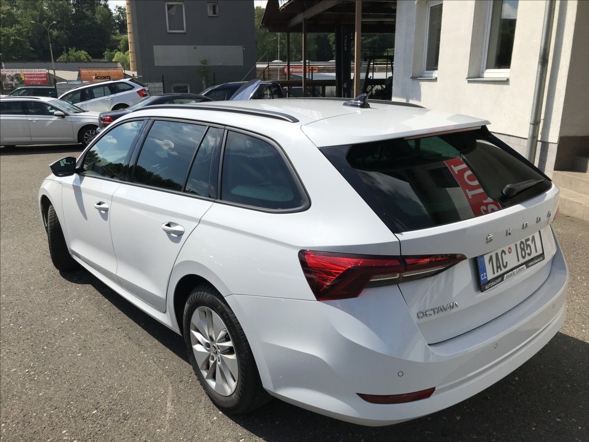 Škoda Octavia, 2,0 TDi Combi Ambition+ - fotka 6