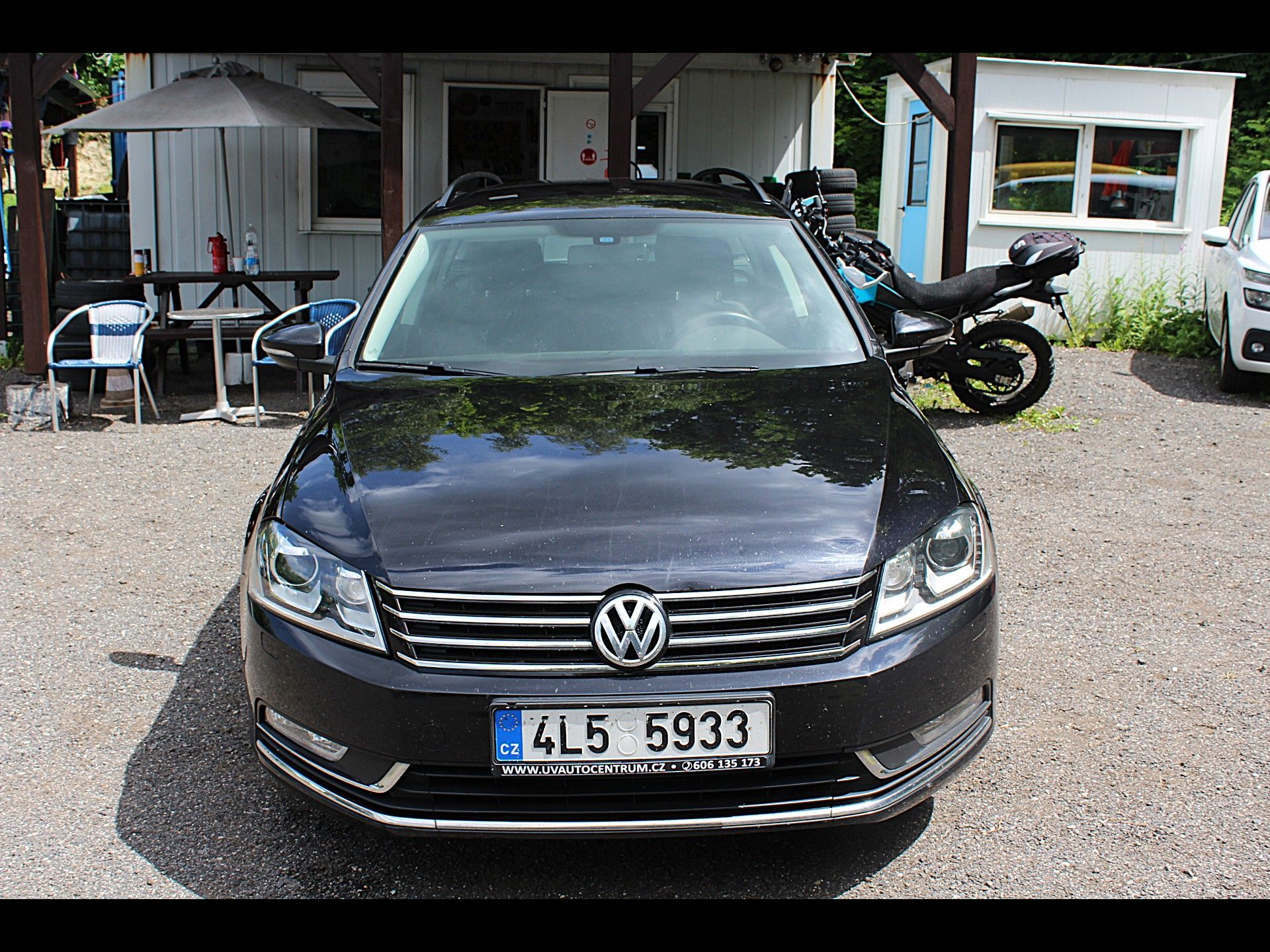 Volkswagen Passat, Kombi 1.8 TSi 118 kW - fotka 2