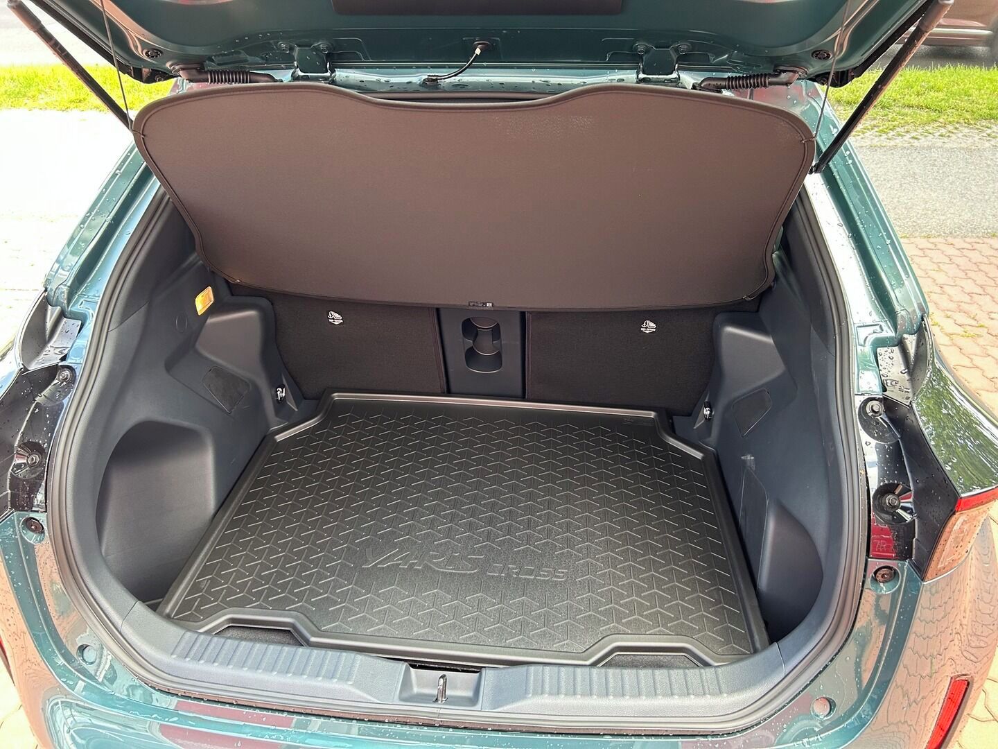 Toyota Yaris Cross, MY26 1,5  hybrid 130 koní - - fotka 5