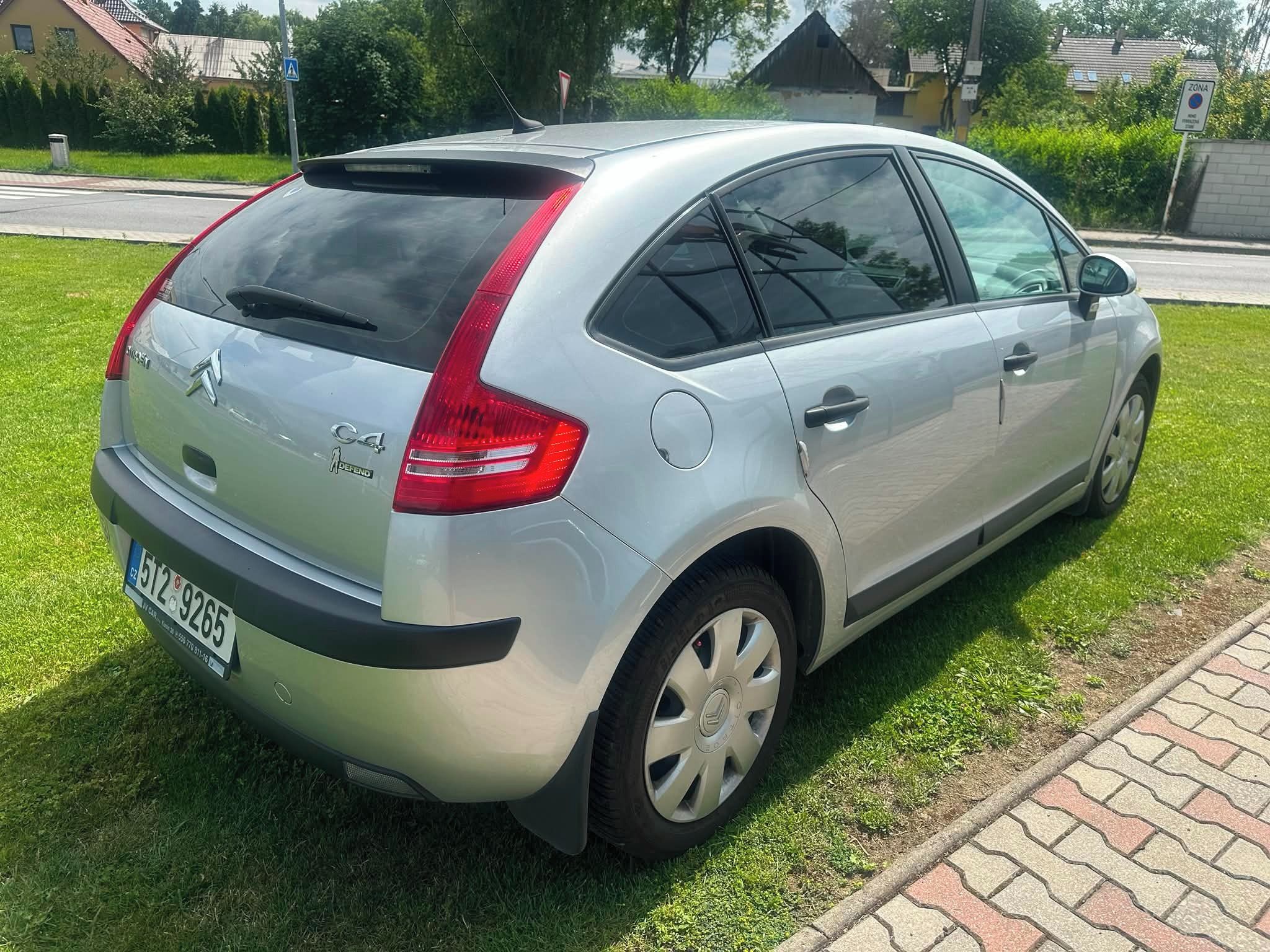 Citroën C4, 1,4i 16V - fotka 5