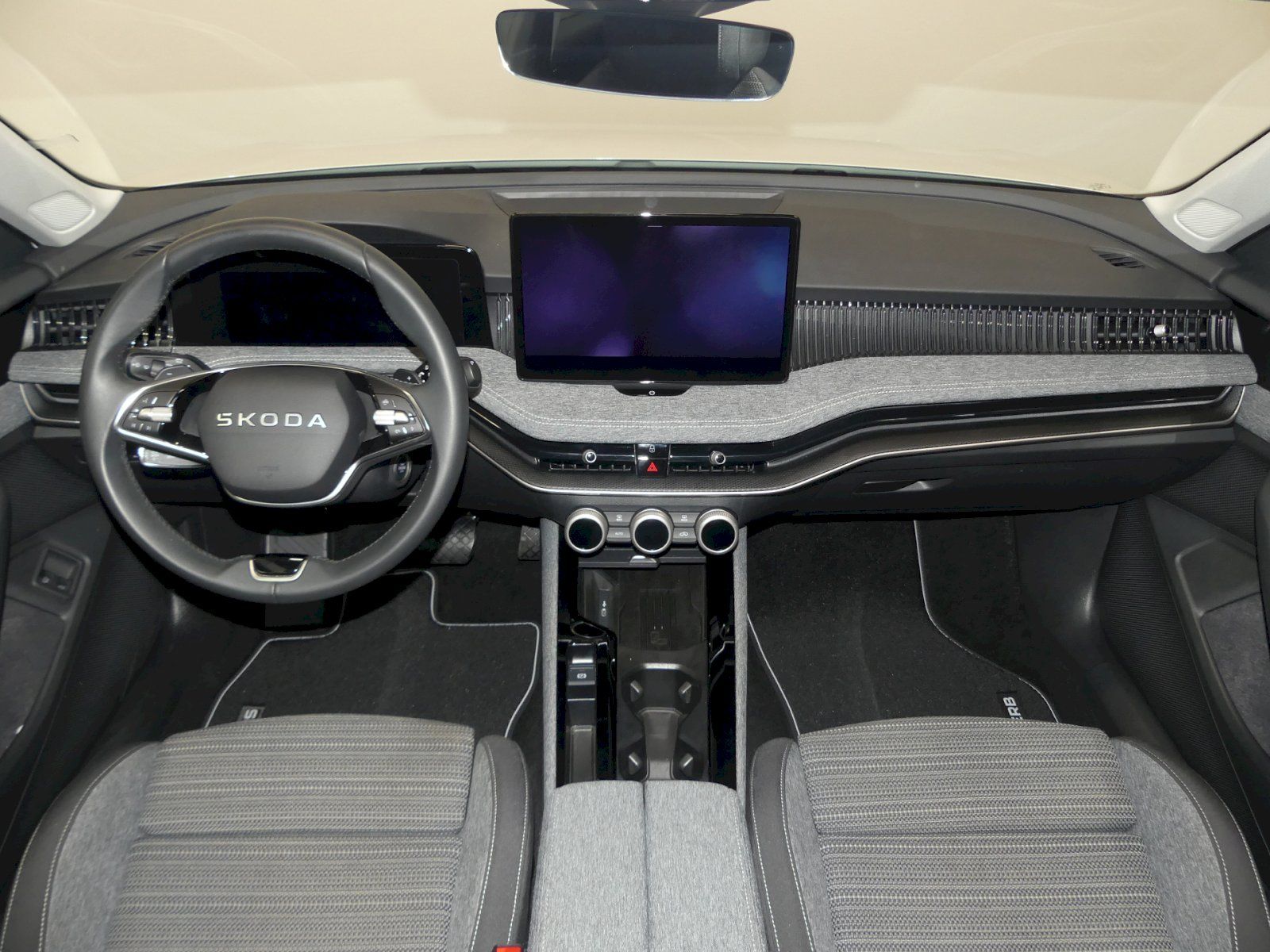 Škoda Superb, Selection DSG 1.5PHEV 150kW - fotka 5