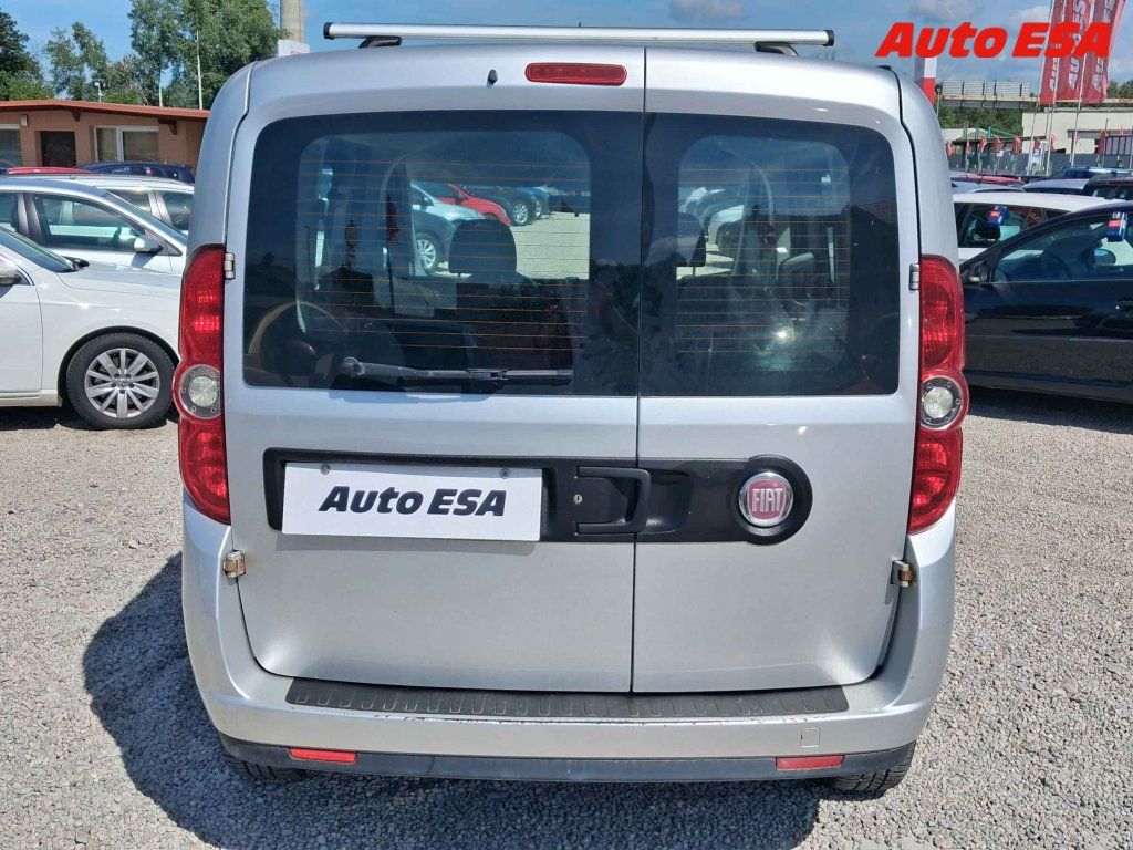 Fiat Dobló, 1.3JTD,2.maj,ČR - fotka 5