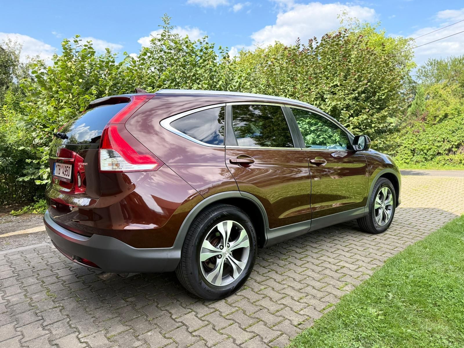 Honda CR-V, 2.0i 114kW, 4WD, Kamera, Navi - fotka 4