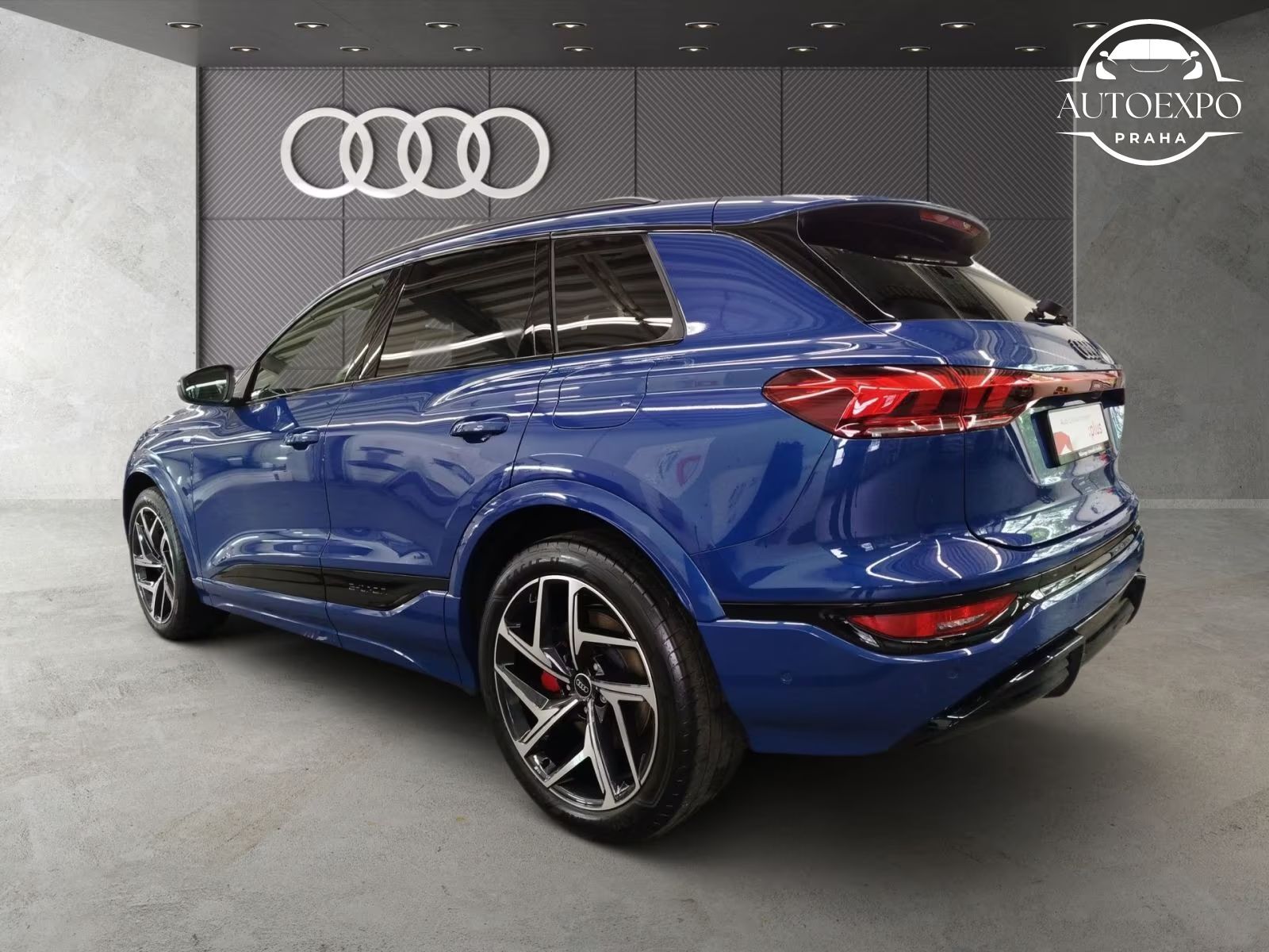 Audi Q6 e-tron, quattro S line Matrix-LED - fotka 3