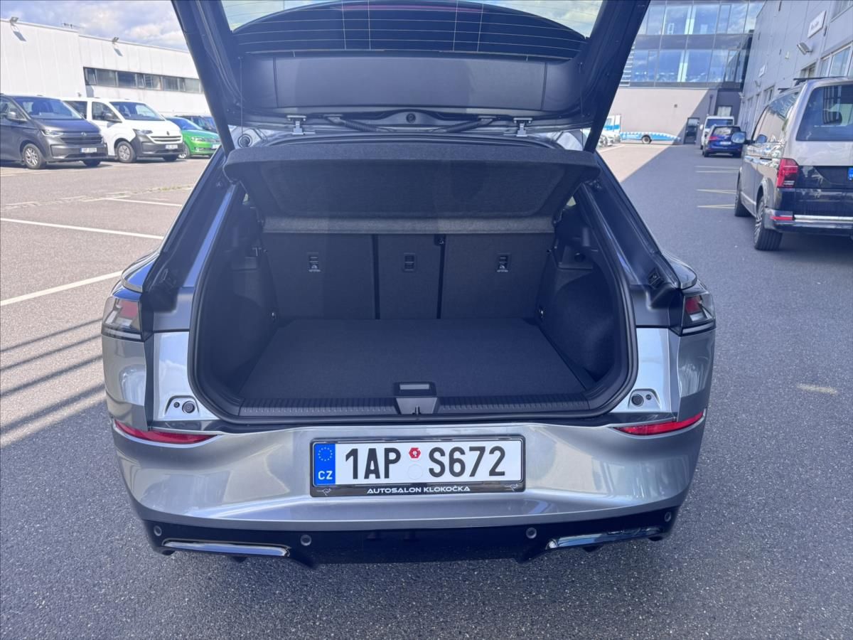 Volkswagen T-Roc, 1,5 eTSI R-Line - fotka 5