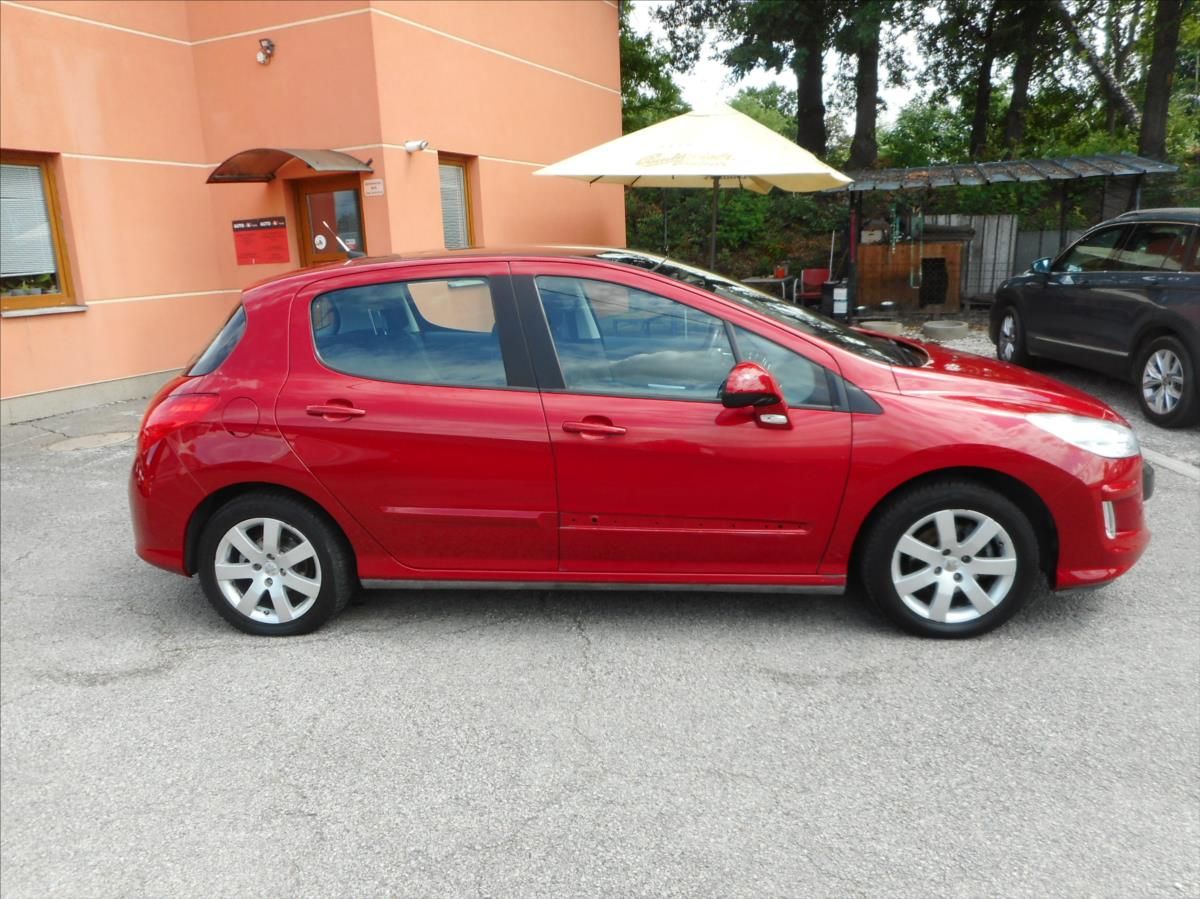 Peugeot 308, 1,6 16V VTi 120 k Premium AUTO - fotka 4