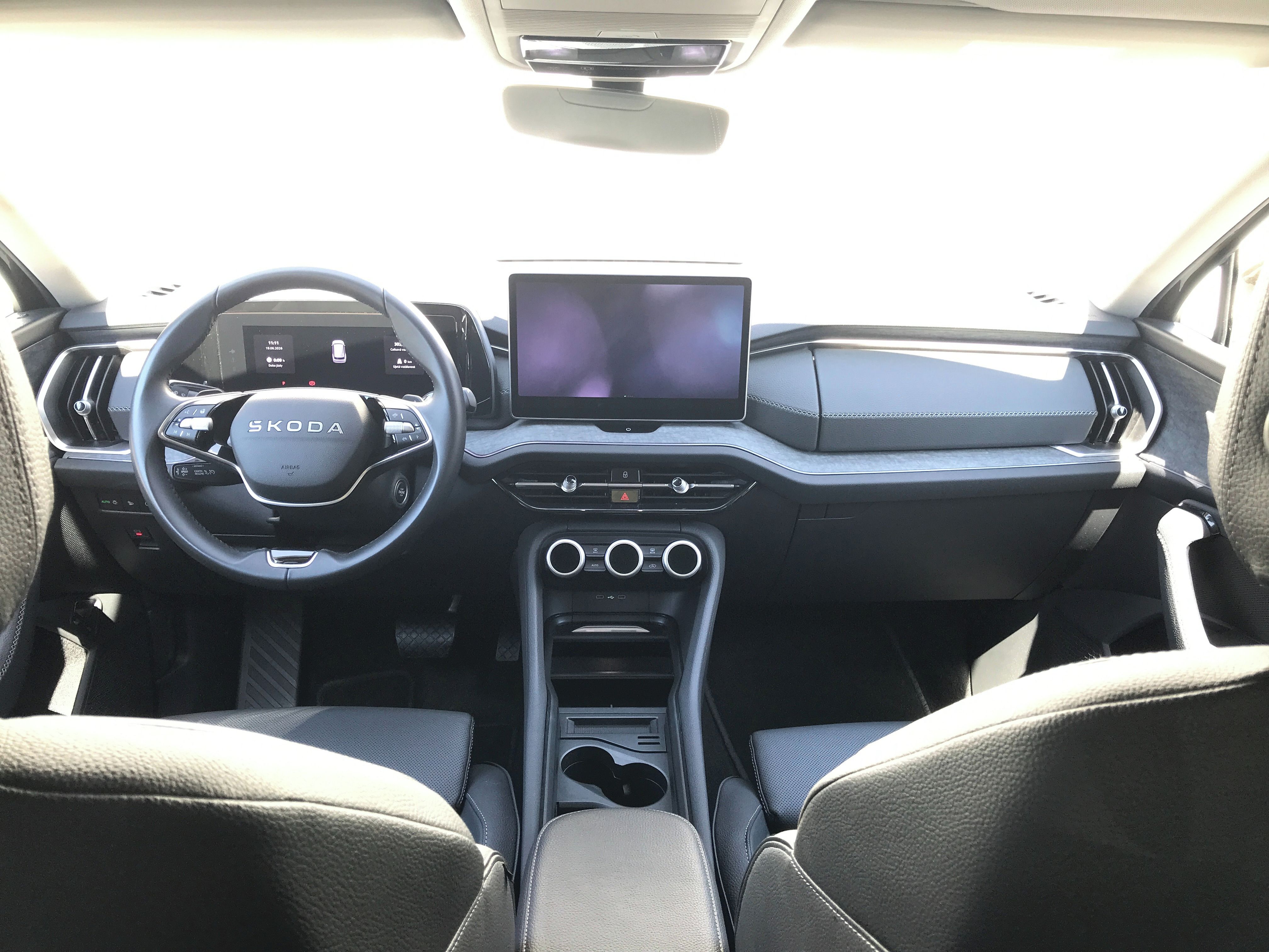 Škoda Kodiaq, iV 1.5TSi 150kW EXCL.SEL+TAŽNÉ - fotka 5
