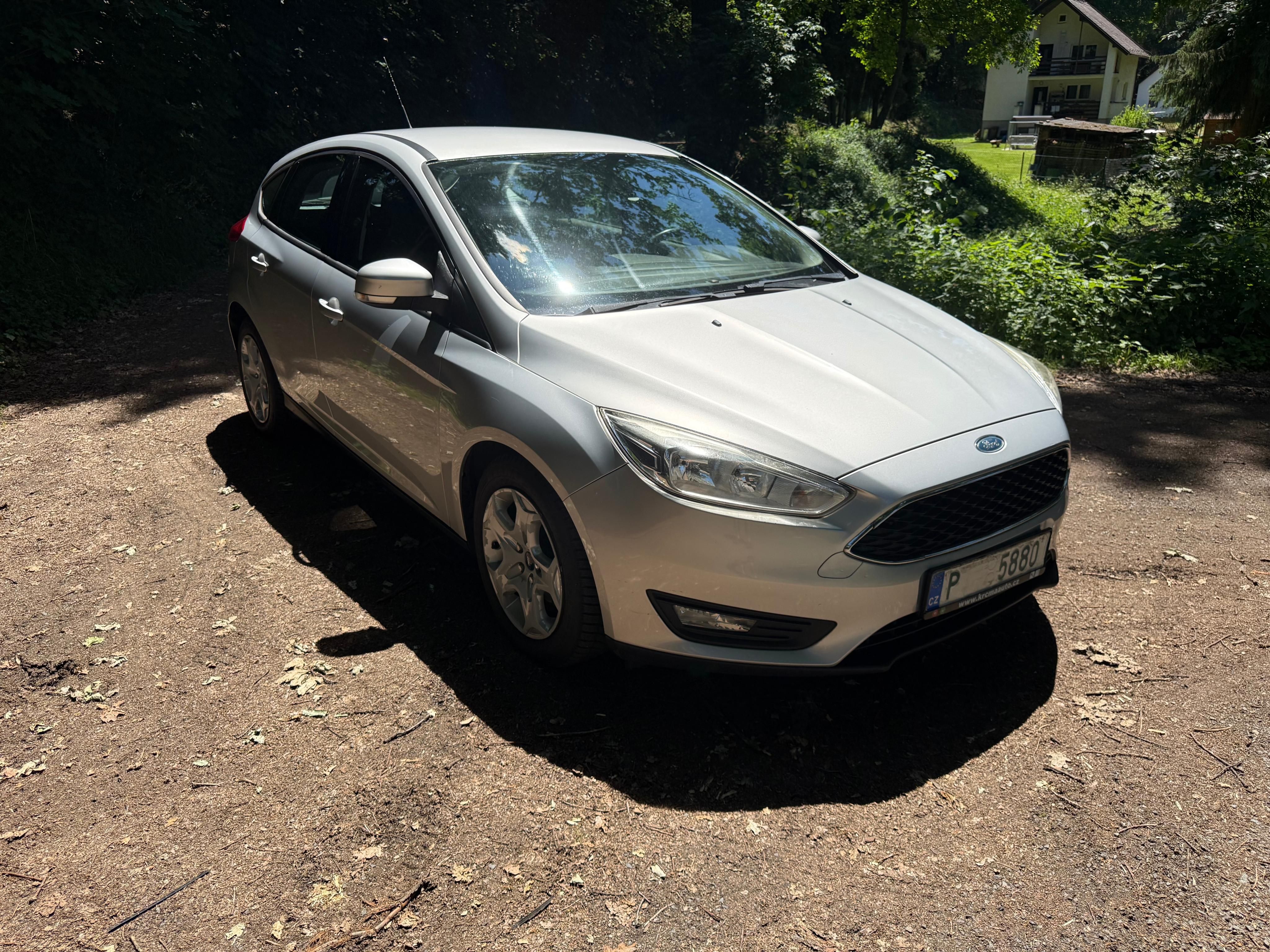 Ford Focus, 1,0 ECO Boost 74 kw 12/2014 - fotka 3