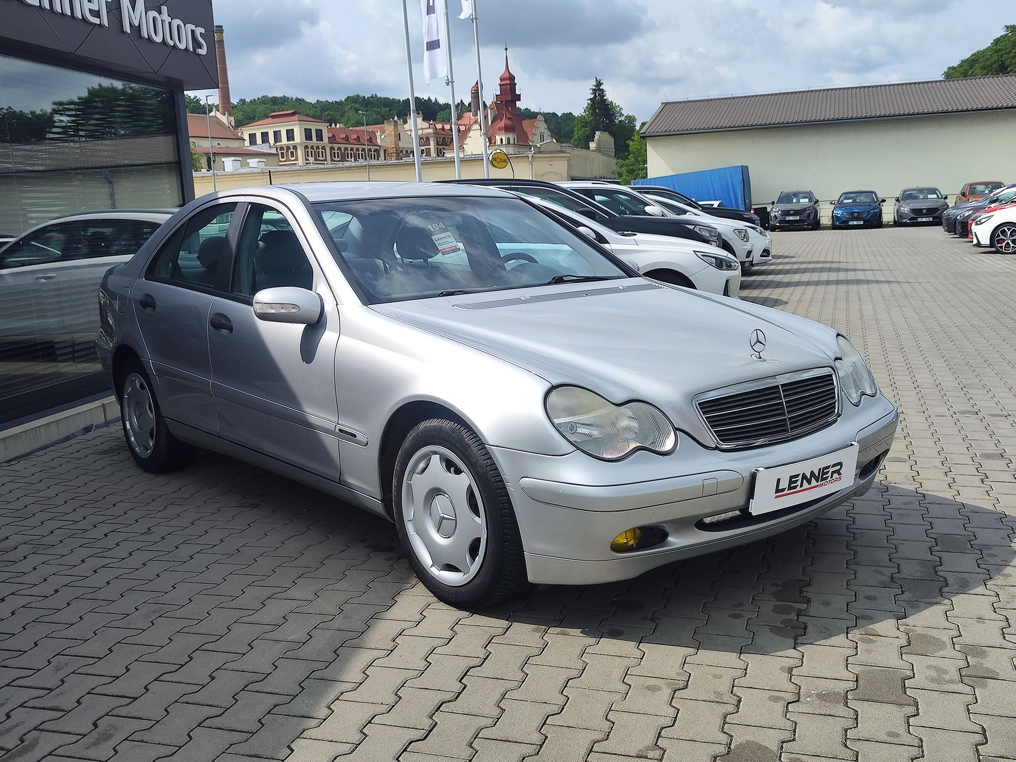 Mercedes-Benz Třídy C, C200 2.0/120kW Classic - fotka 3