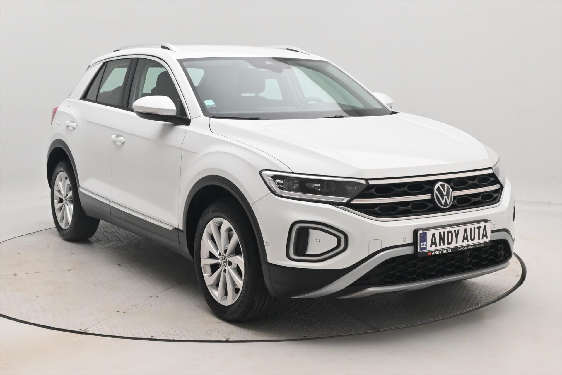 Volkswagen T-Roc, 2,0 TDI 110kW DSG VŮZ PŘIPRAVU - fotka 3
