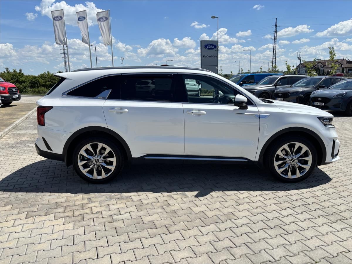 Kia Sorento, 2,2 CRDi SCR 4x4 142kW Top - fotka 4
