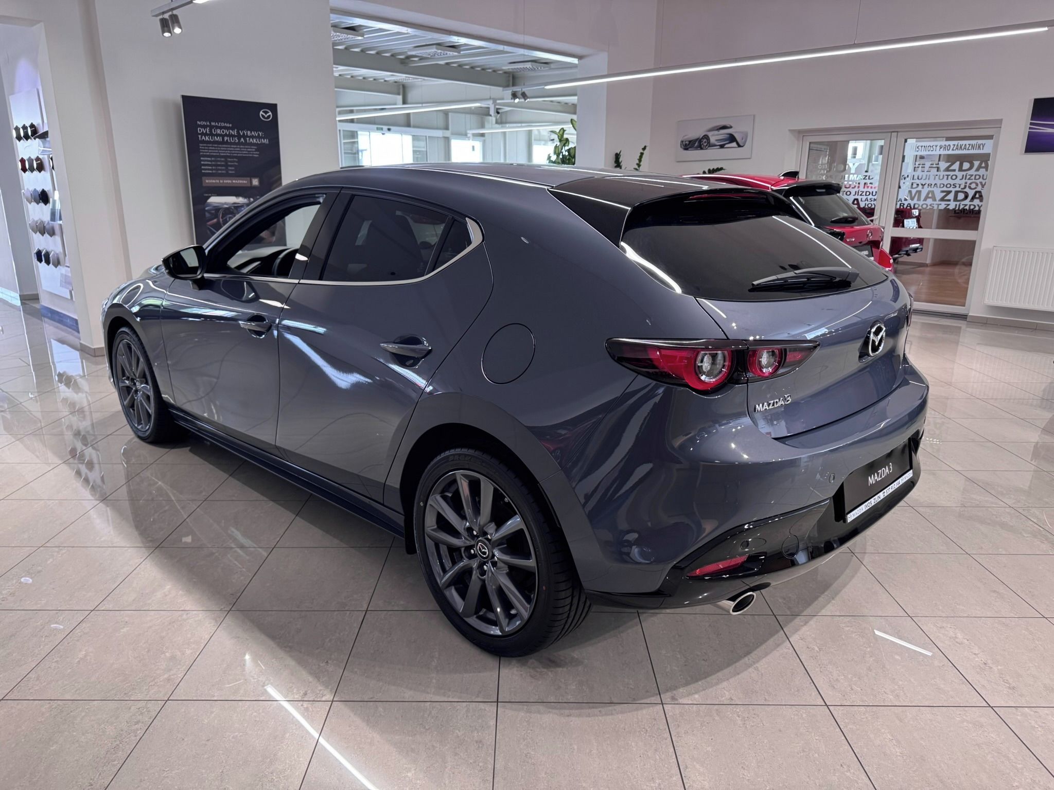 Mazda 3, 2,5 6AT Exclusive Line MR2026 - fotka 6