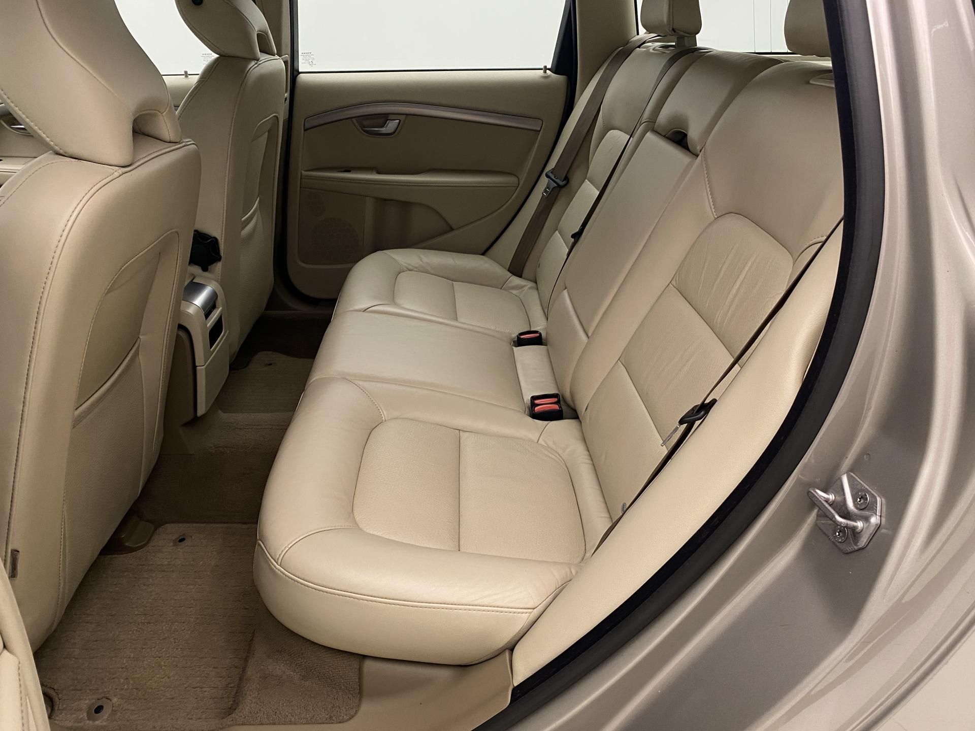 Volvo V70, D3 MOMENTUM AUT - fotka 5