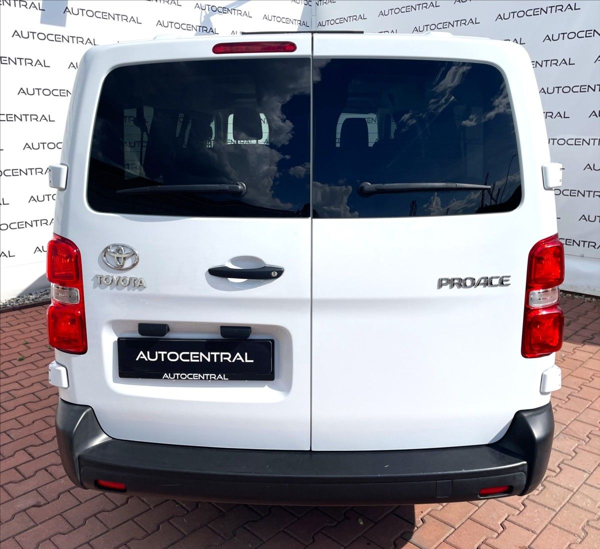 Toyota Proace Verso, 2,0 D,106kW,L2,8míst,DPH - fotka 5