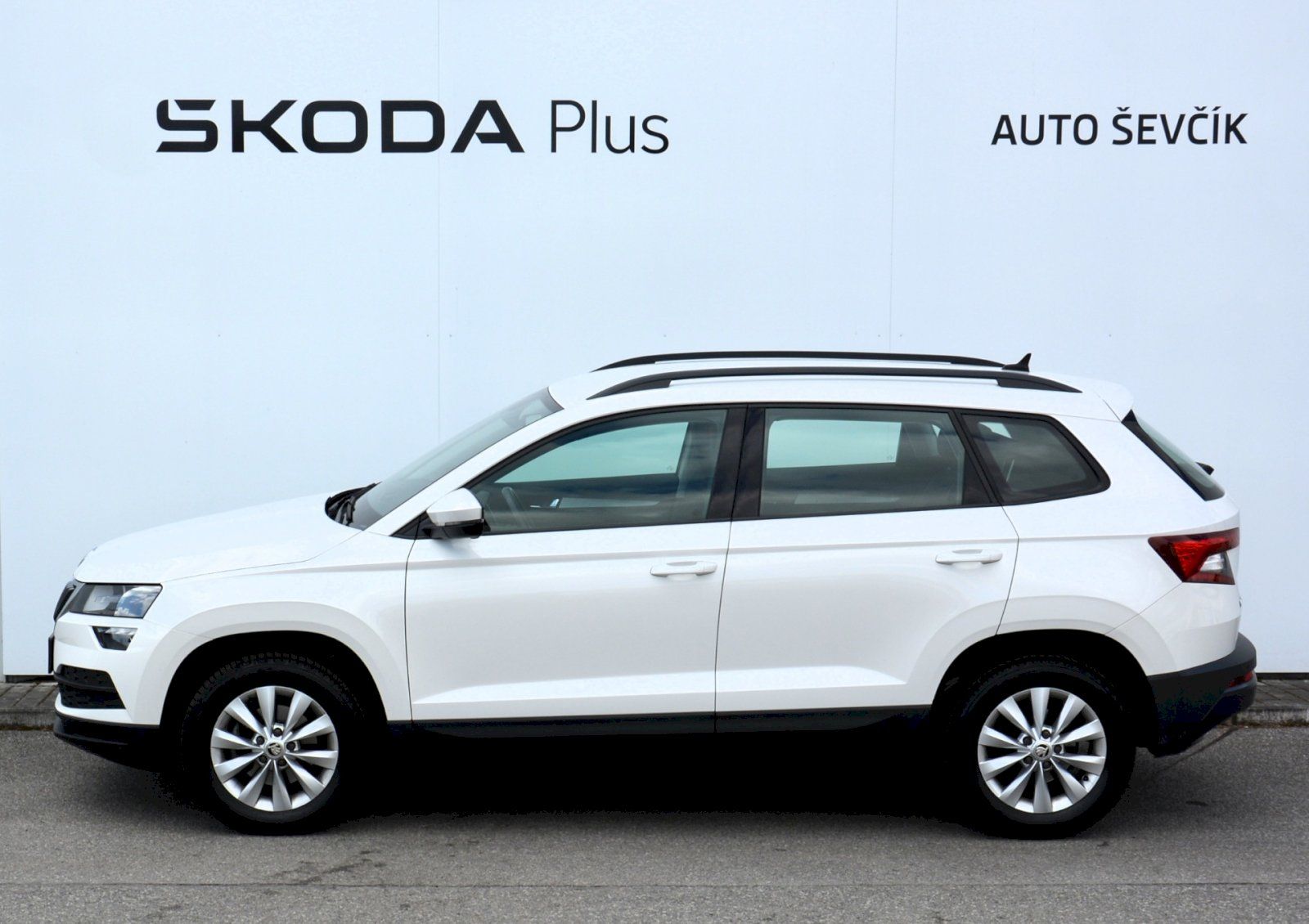 Škoda Karoq, 1.0 TSI 81 kW Ambition - fotka 3