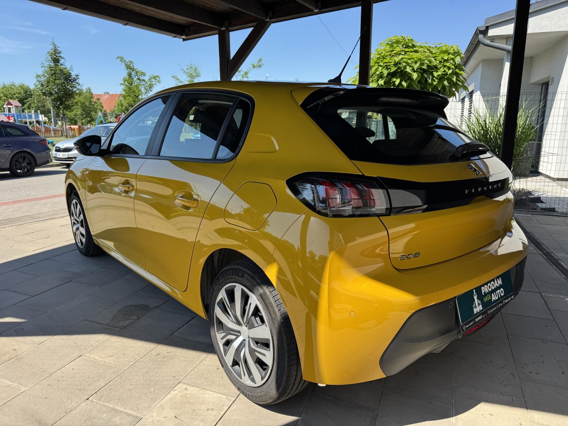 Peugeot 208, 1.2i 74kW v záruce do 2031 - fotka 5