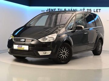 2.2 129 KW Bi-Xenon ACC 7 Míst